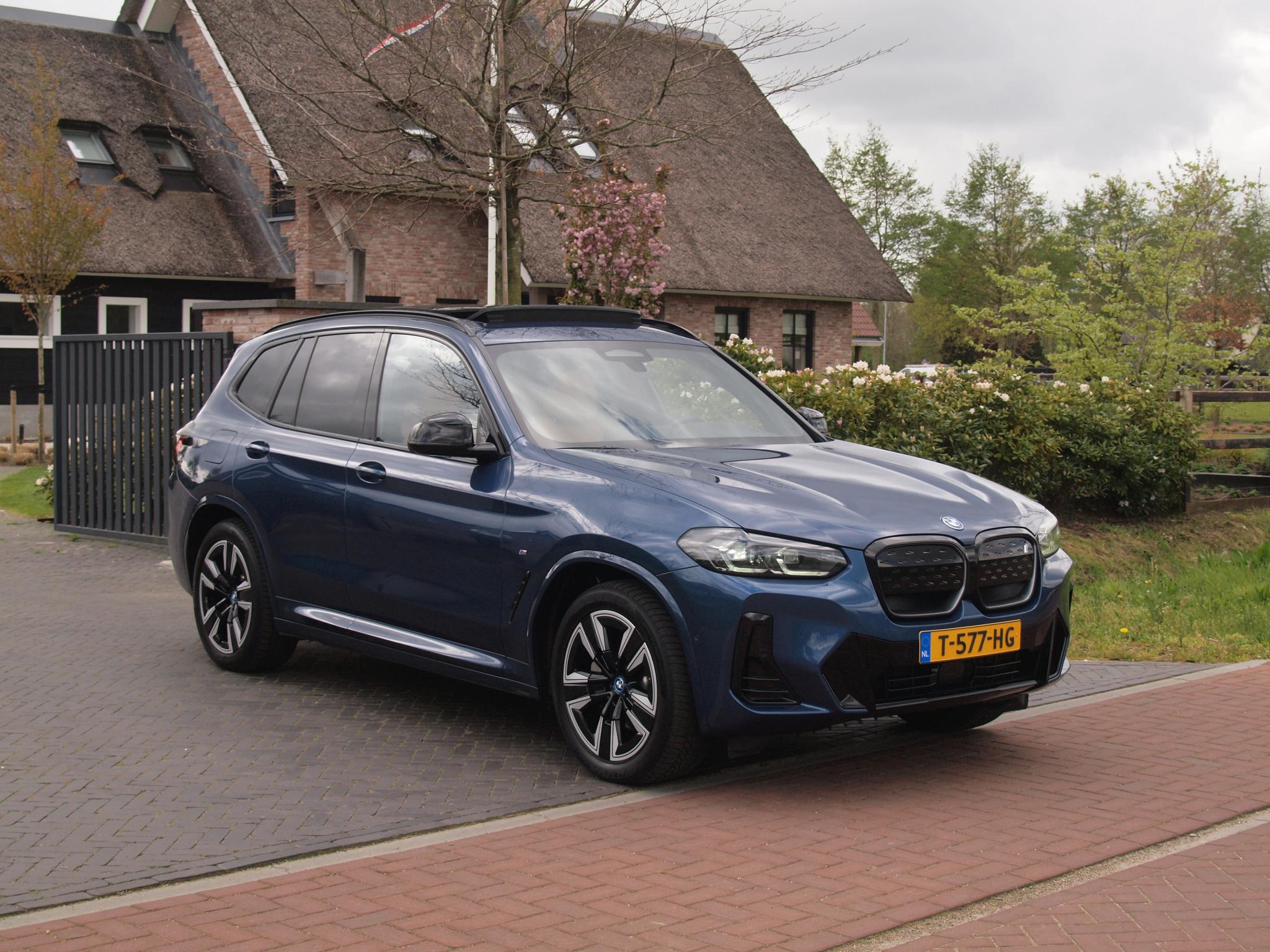 Foto van BMW Ix3