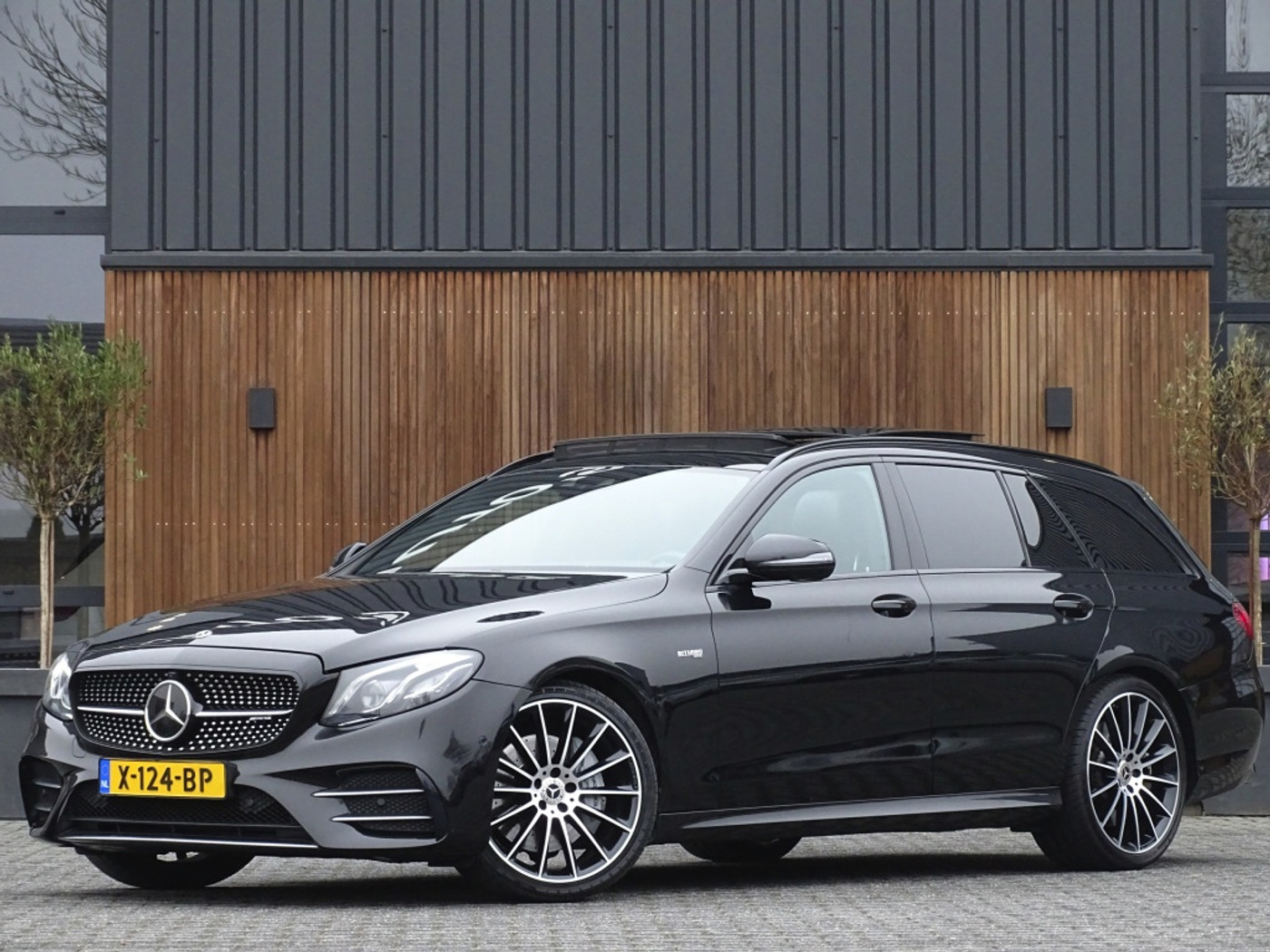 Foto van MERCEDES-BENZ AMG E 43 4MATIC