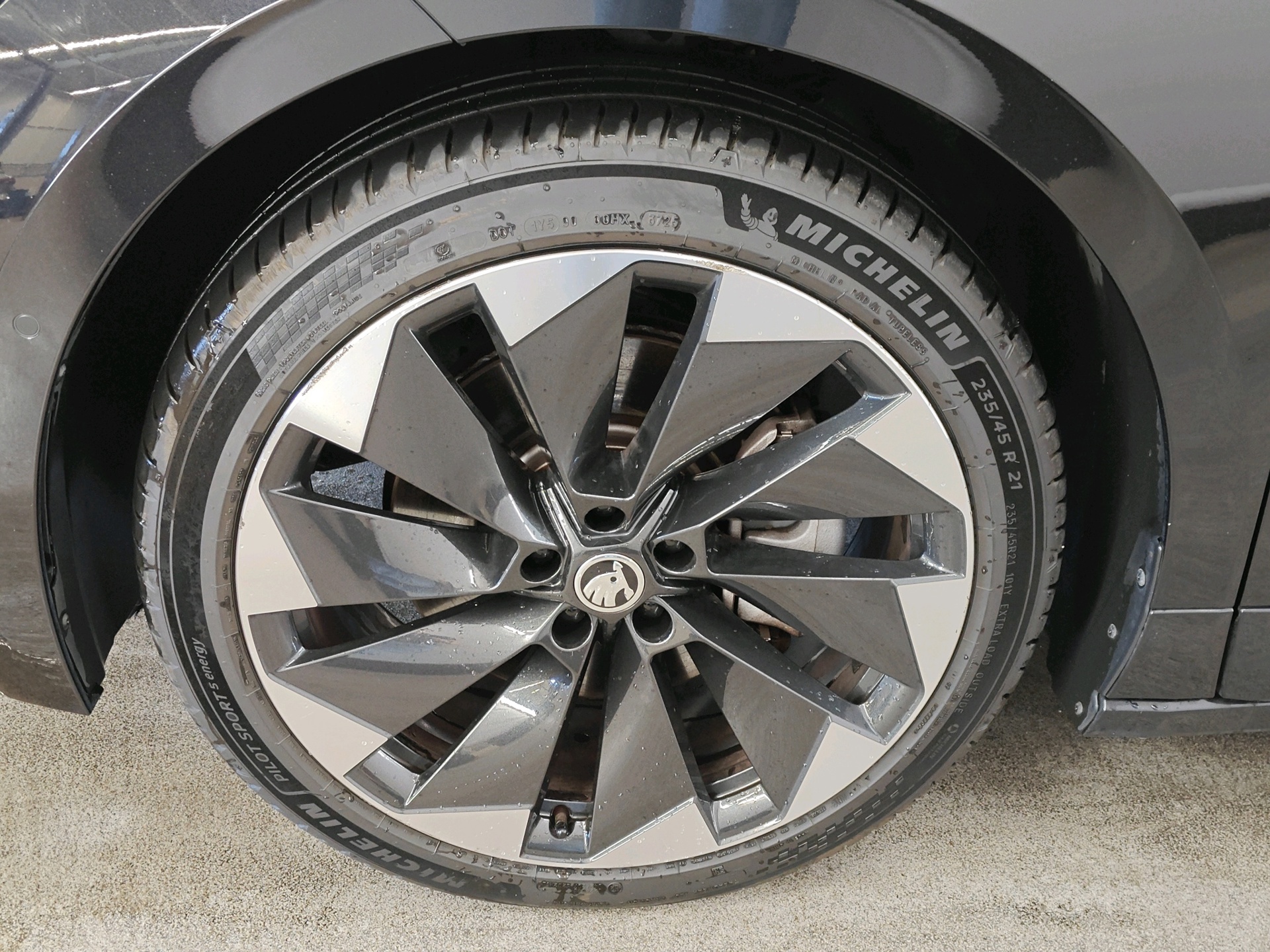 Foto van Skoda Enyaq 80