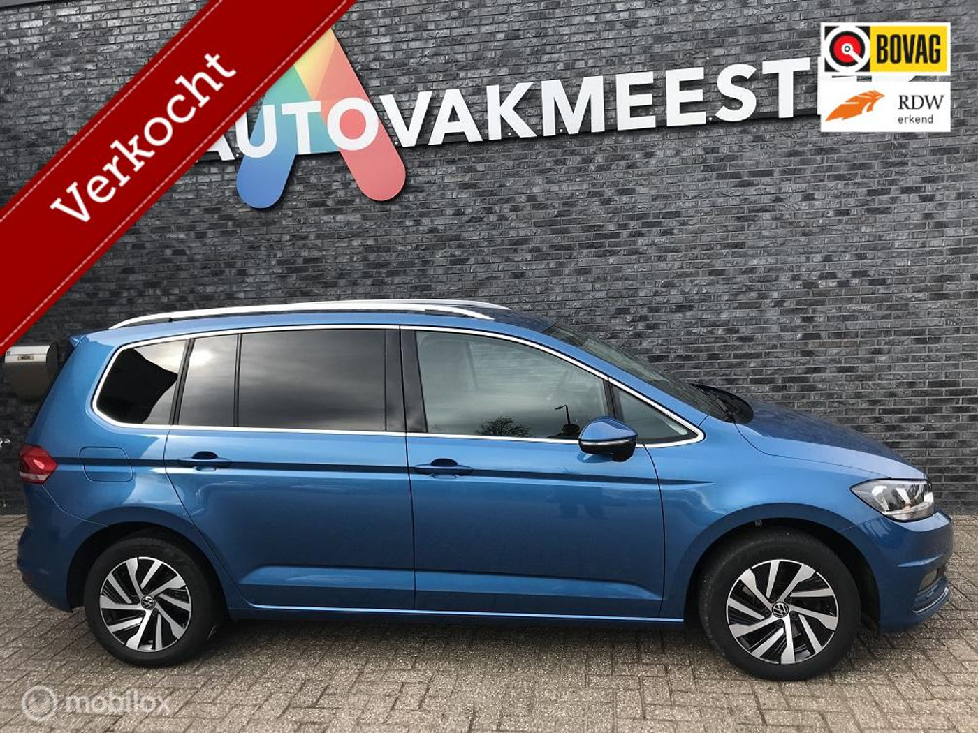 Volkswagen Touran 1.5 TSI Highline 7p Automaat 2021 - voorkant