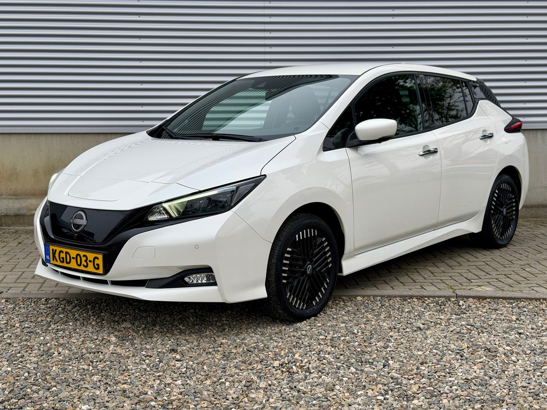 Foto van NISSAN NISSAN LEAF 62KWH