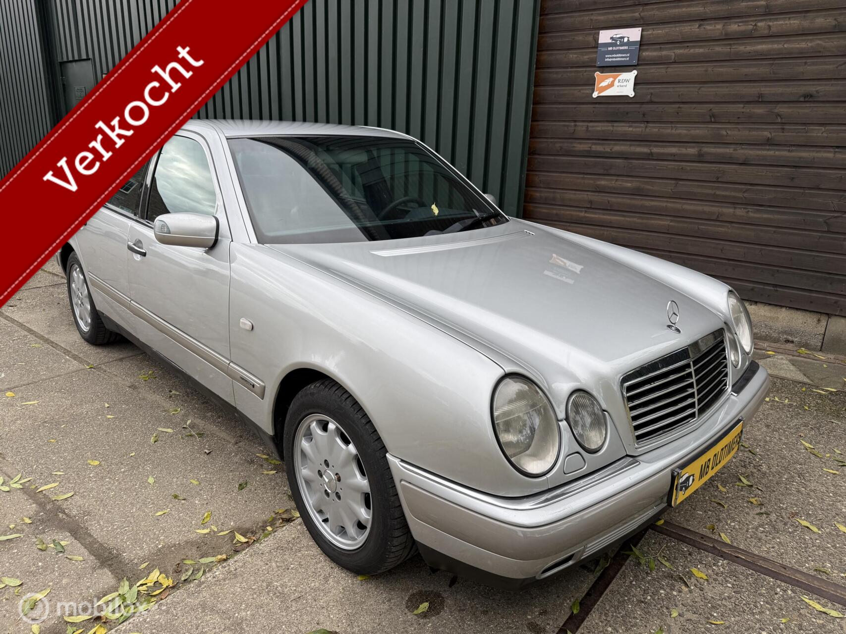 Foto van MERCEDES-BENZ E 300 TURBODIESEL