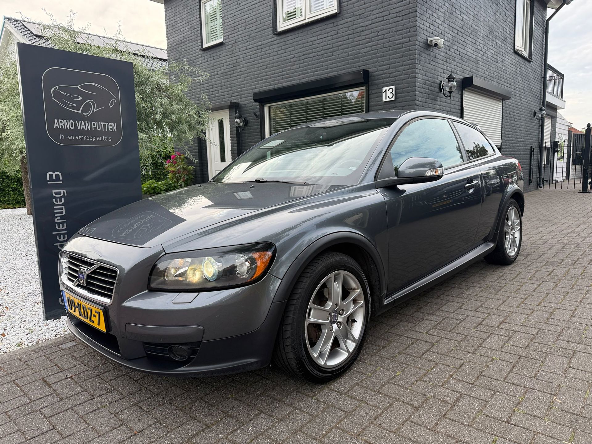 Foto van VOLVO C30