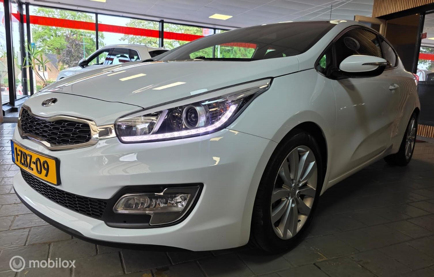 Foto van Kia Cee D