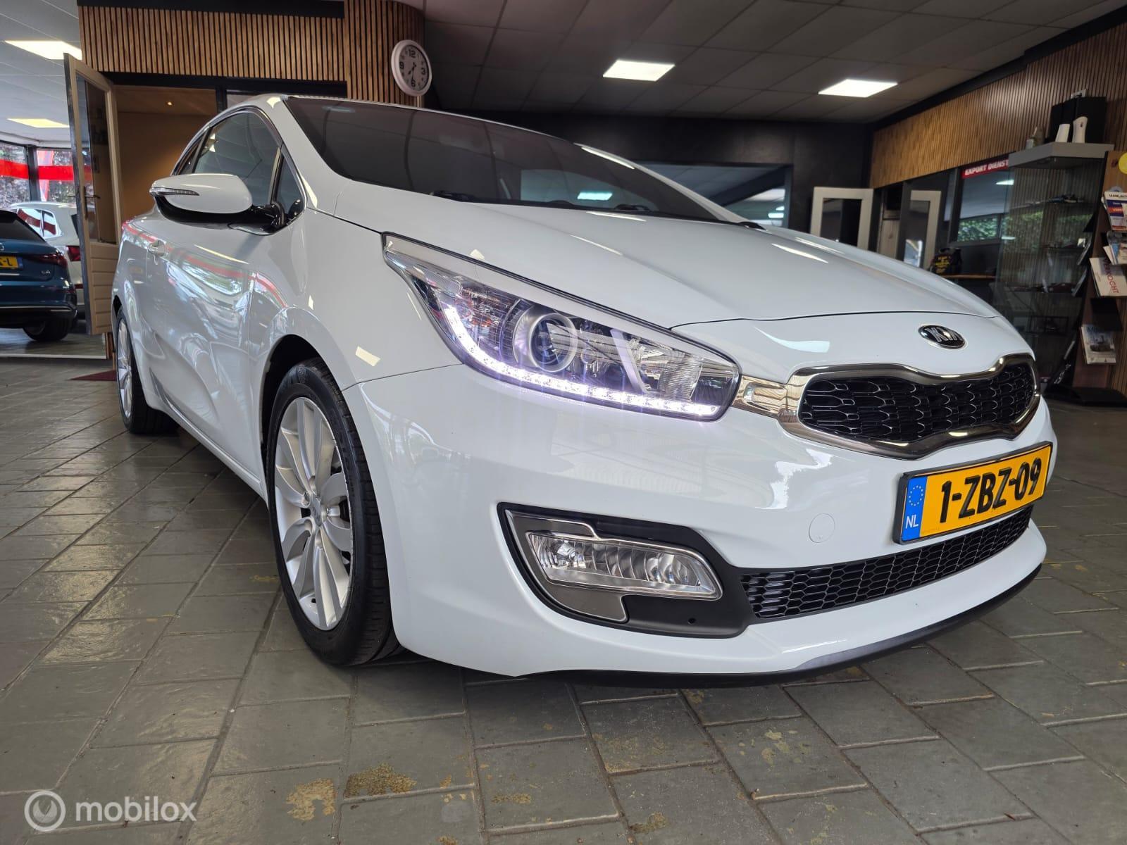 Foto van Kia Cee D