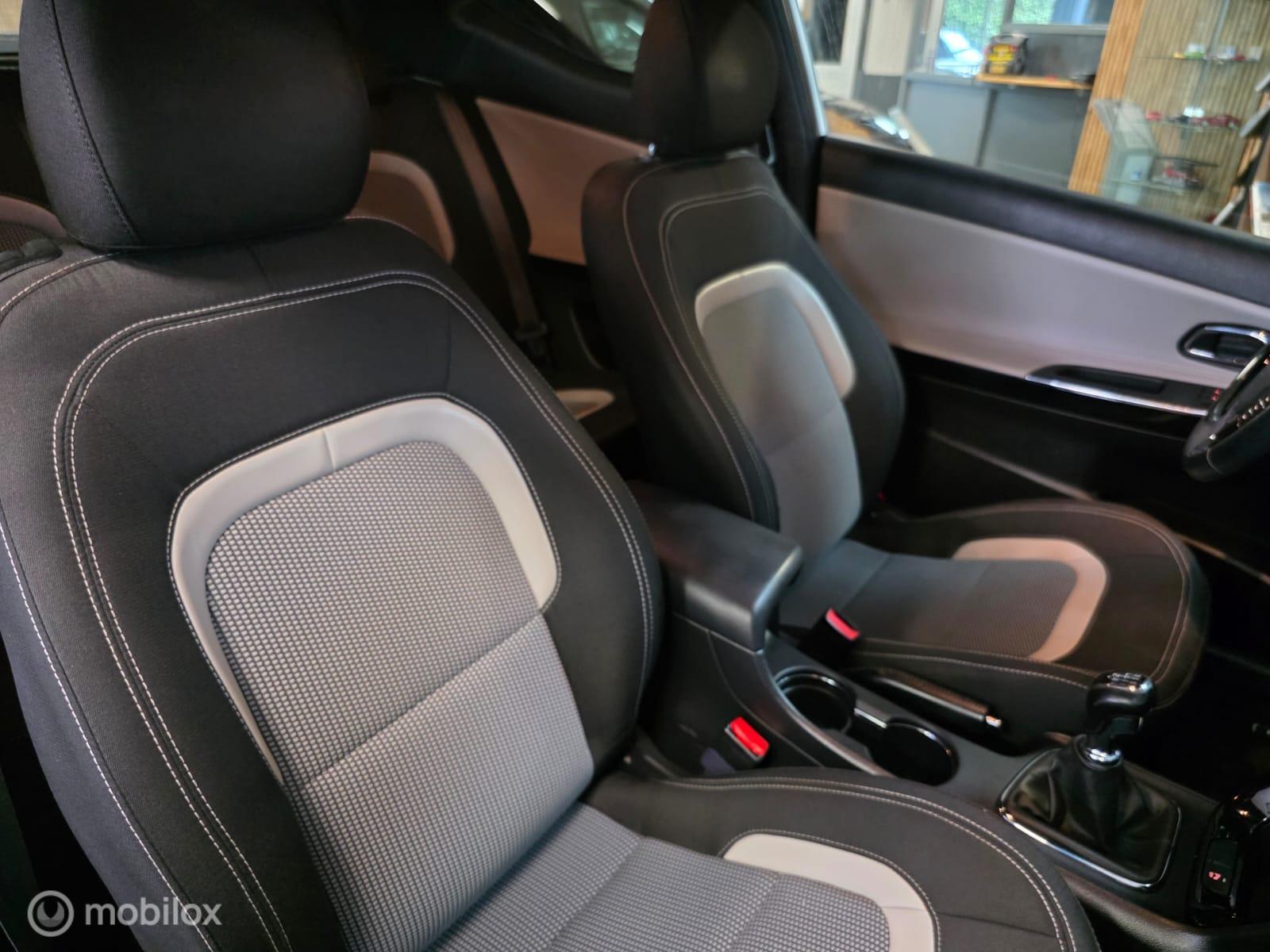 Foto van Kia Cee D
