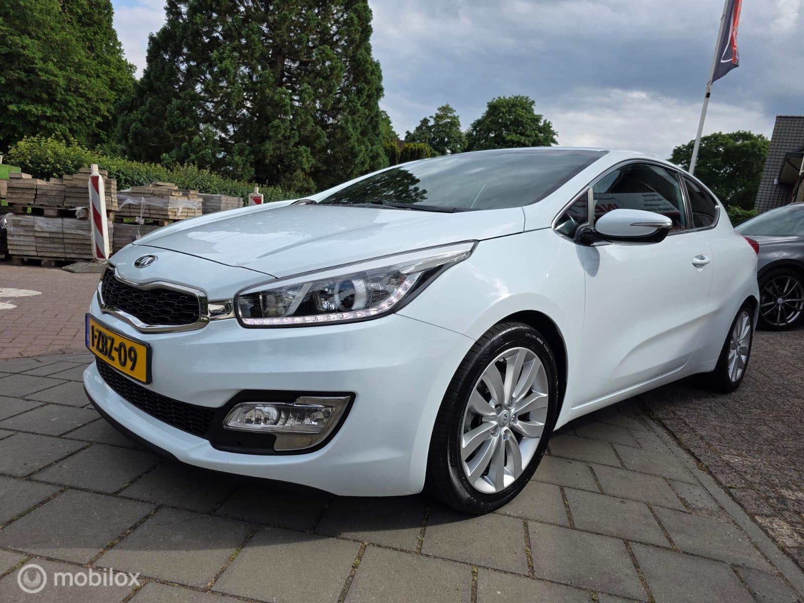 Foto van Kia Cee D