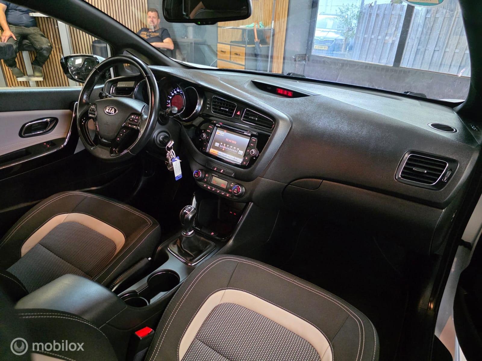 Foto van Kia Cee D