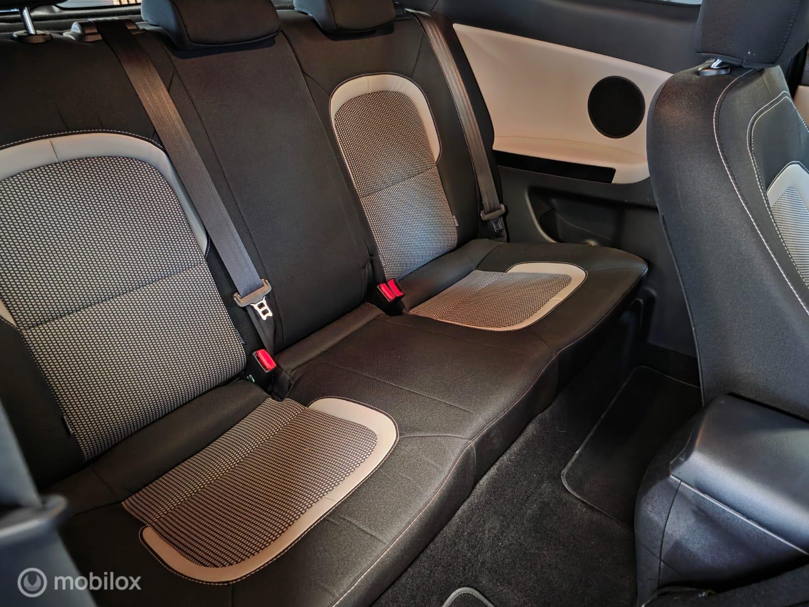 Foto van Kia Cee D