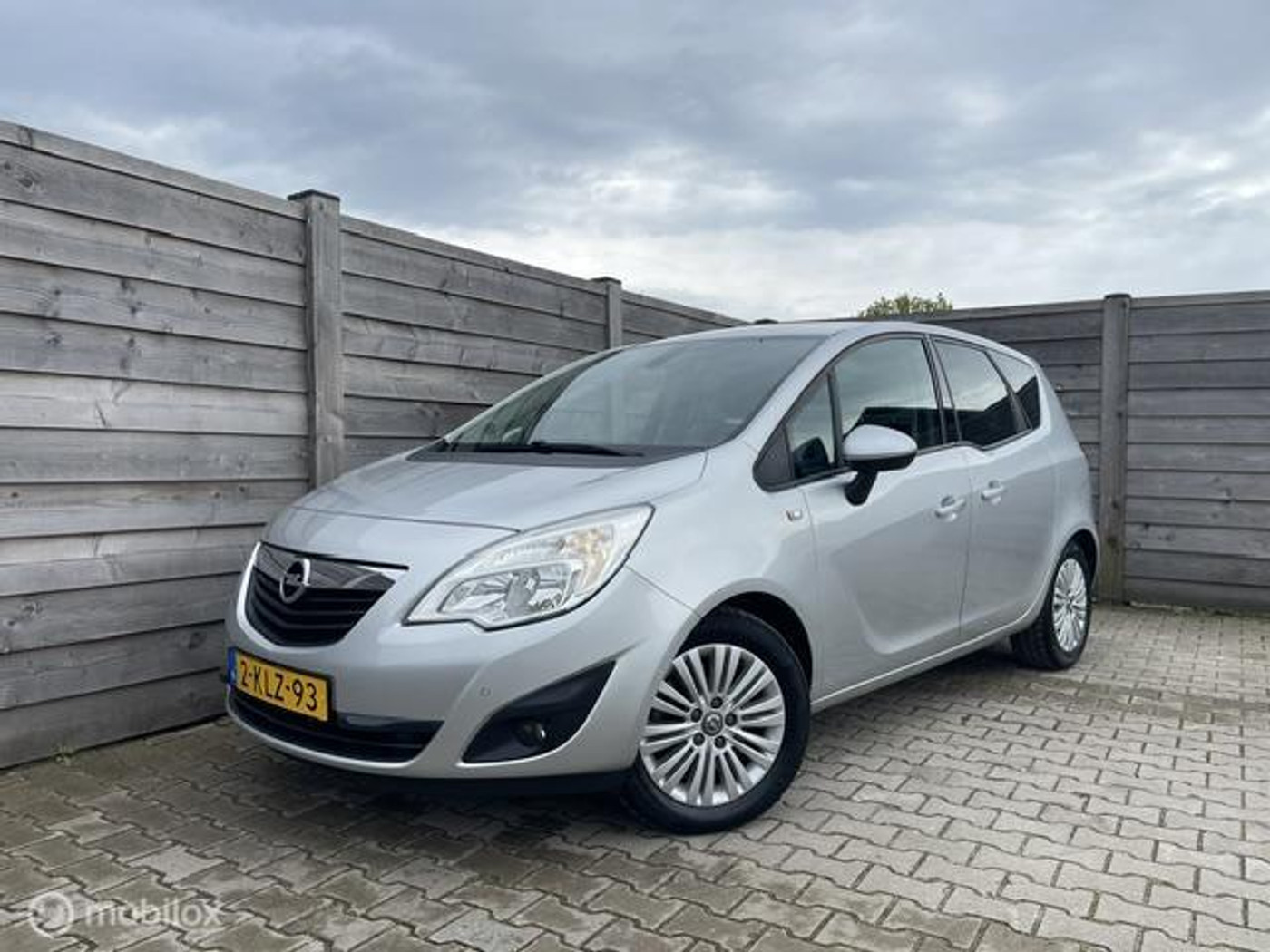 Opel Meriva 1.4 Turbo Design Edition Automaat-Trekhaak-Airco 2013 - voorkant