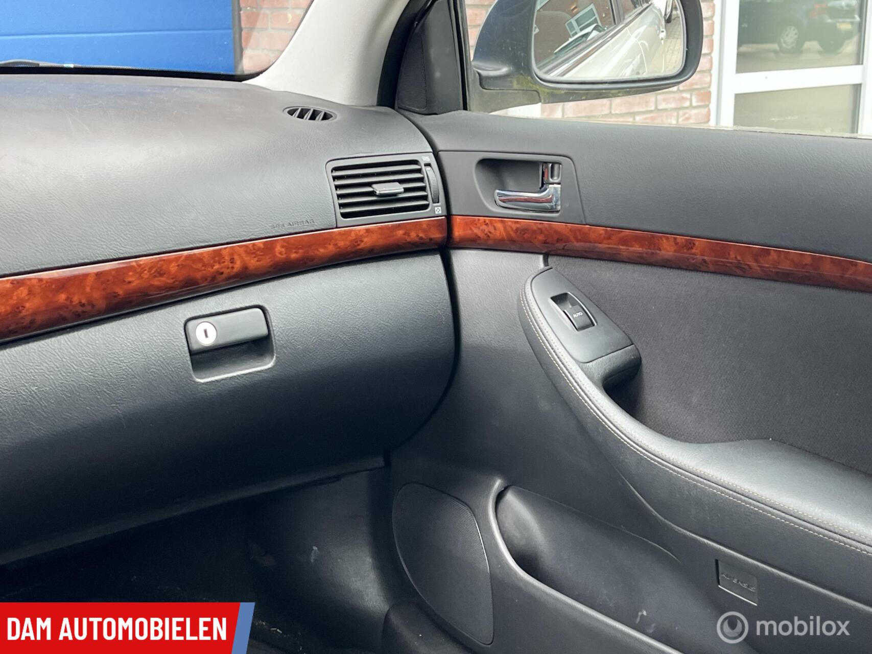 Foto van Toyota Toyota Avensis
