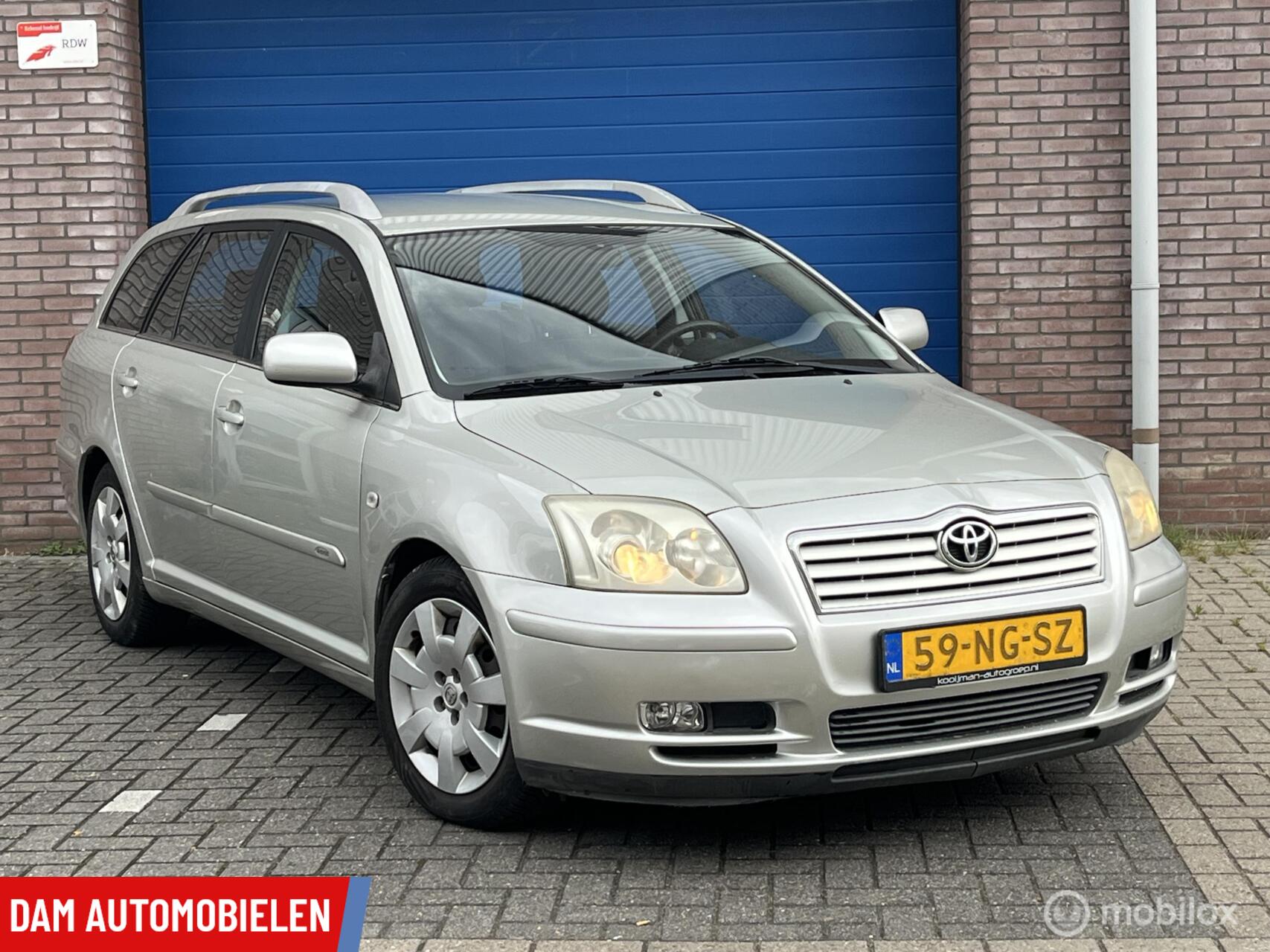 Toyota Toyota Avensis 2.0 VVTi 173.618 KM NAP, 1e eig. Dealer onderhouden! 2003 - voorkant