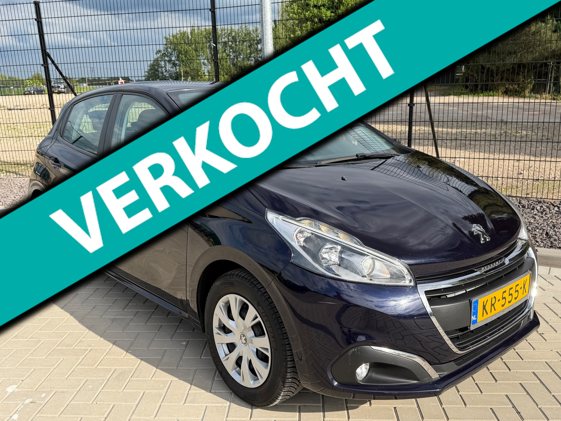 Peugeot 208 1.2 PureTech Blue Lion 2016 - voorkant