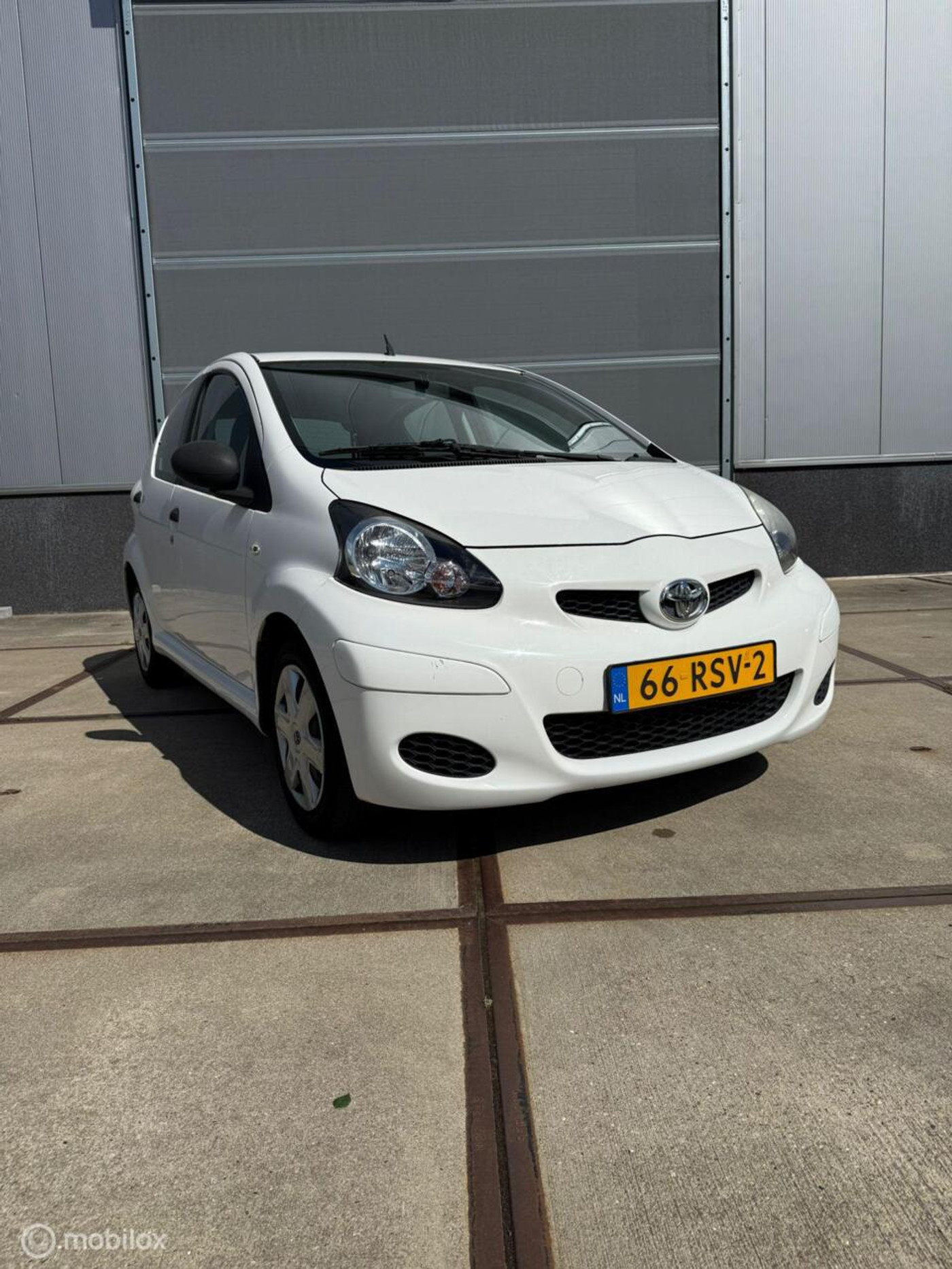 Toyota Toyota Aygo 1.0-12V Cool | AIRCO | NAP 1ste eigenaar 2011 - voorkant