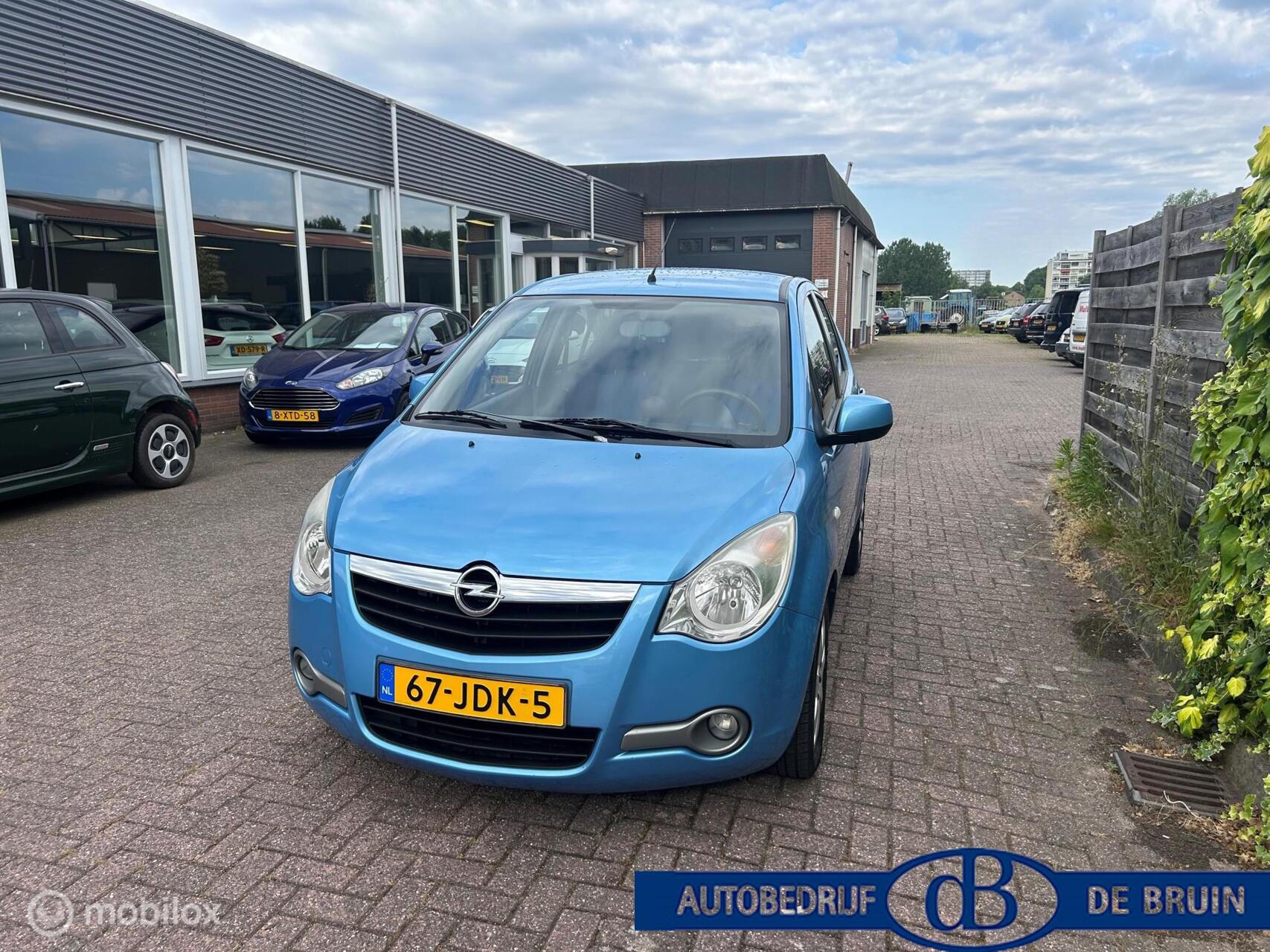 Foto van Opel Agila