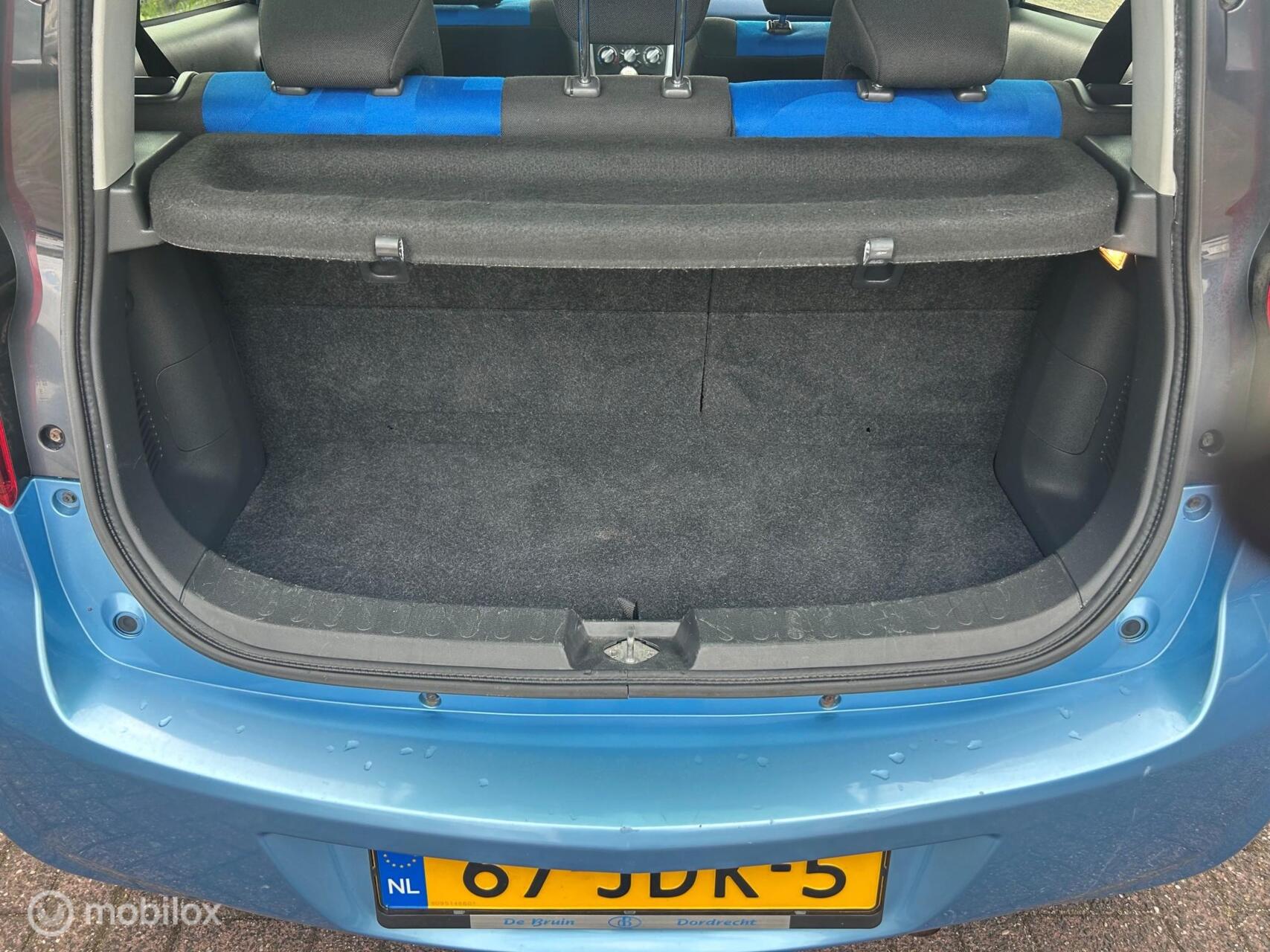 Foto van Opel Agila