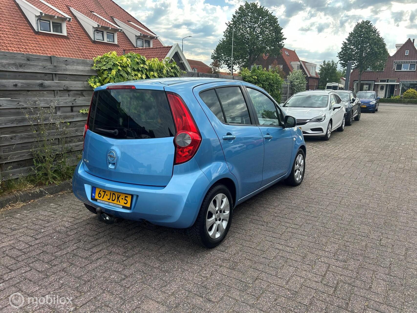 Foto van Opel Agila