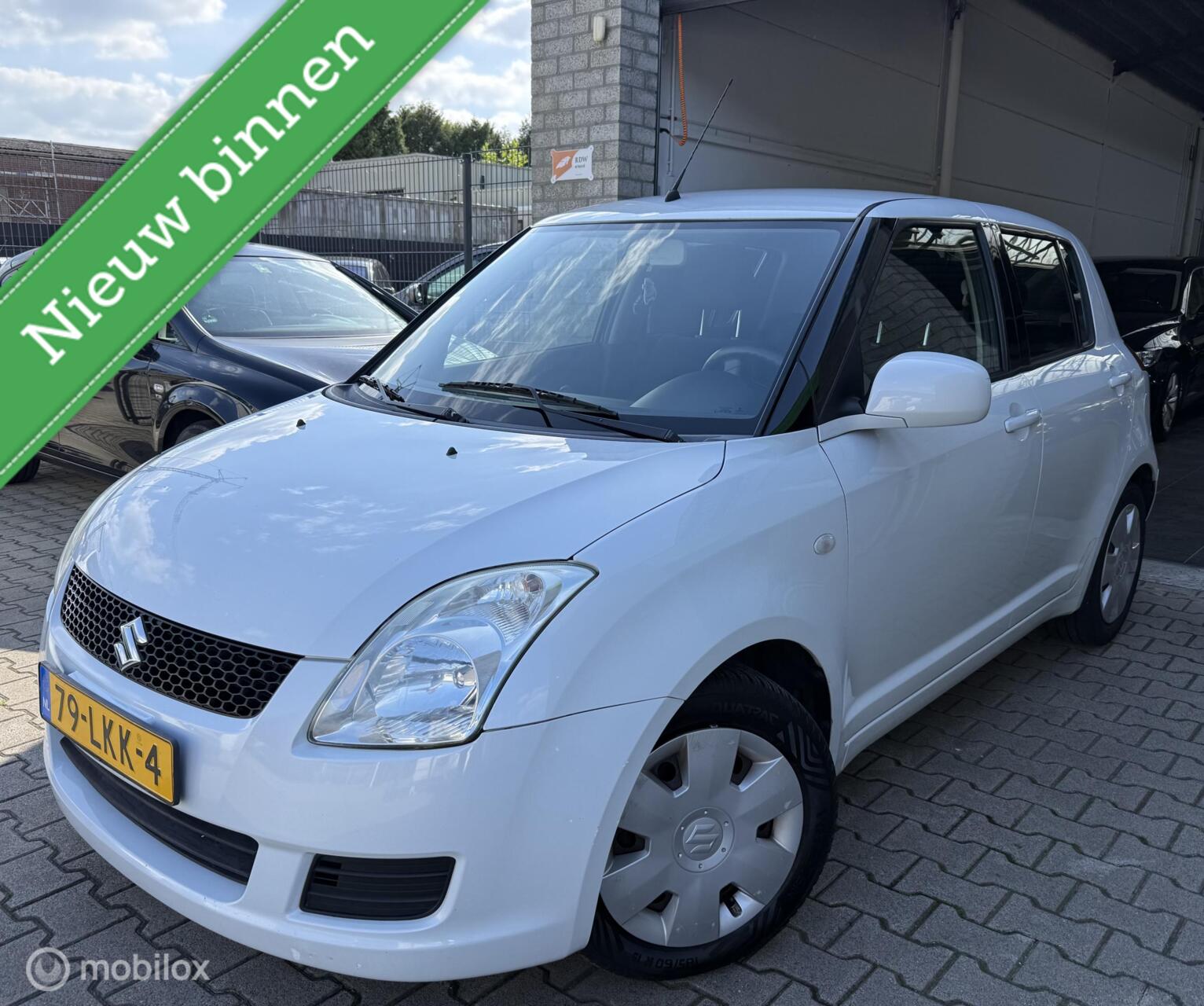Foto van SUZUKI SWIFT