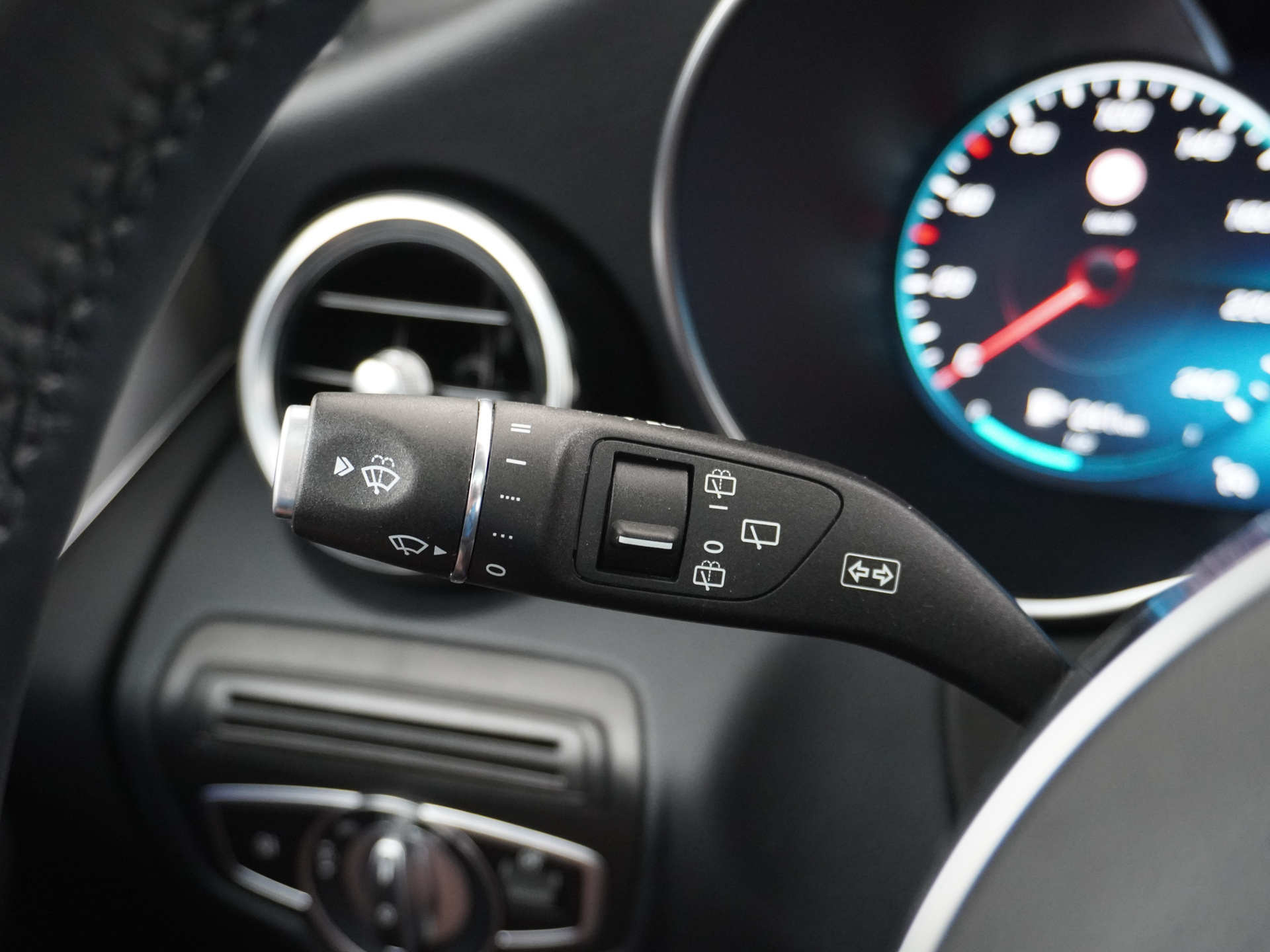 Foto van Mercedes-Benz GLC 300 E 4Matic