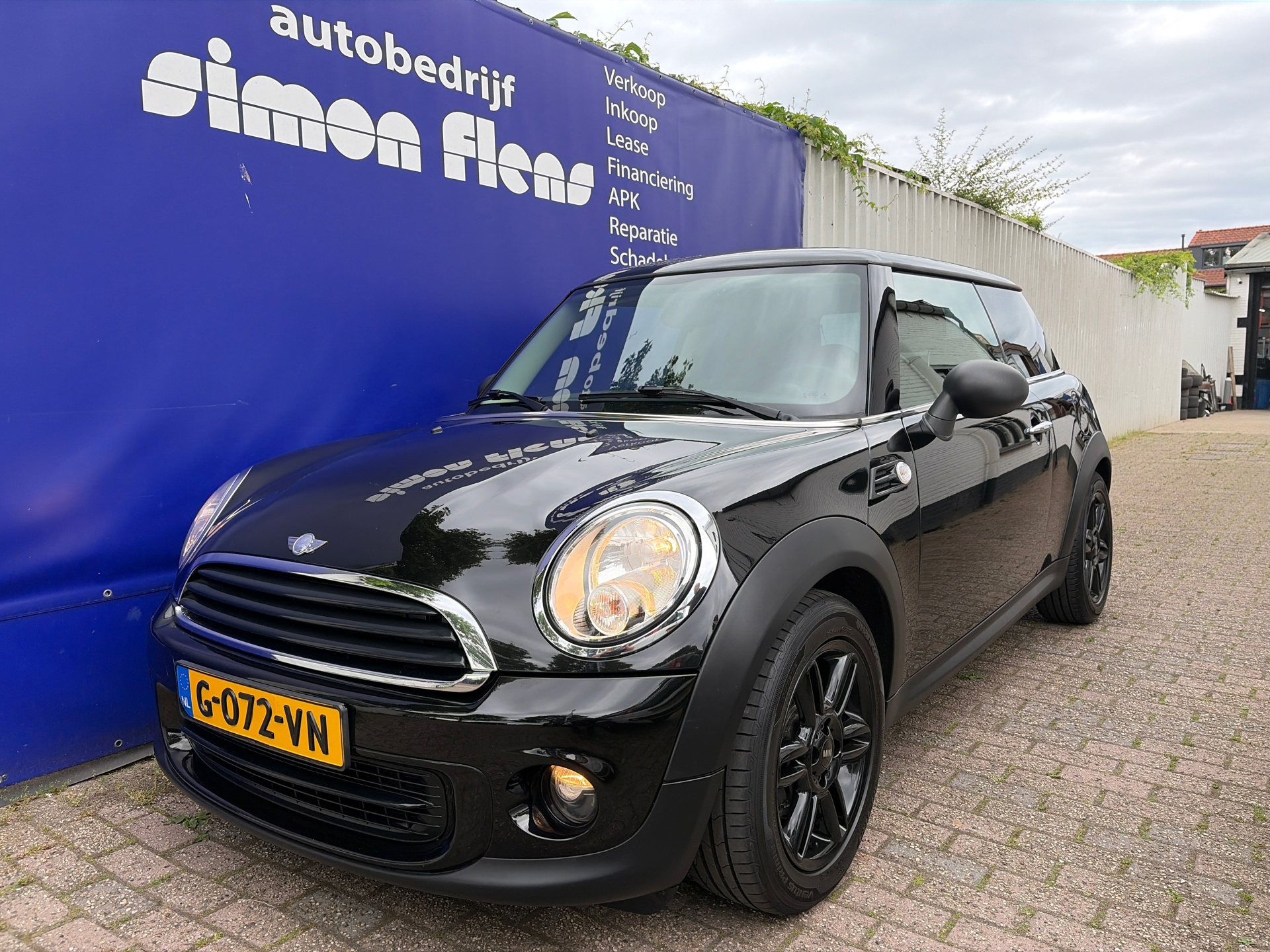 Foto van MINI ONE