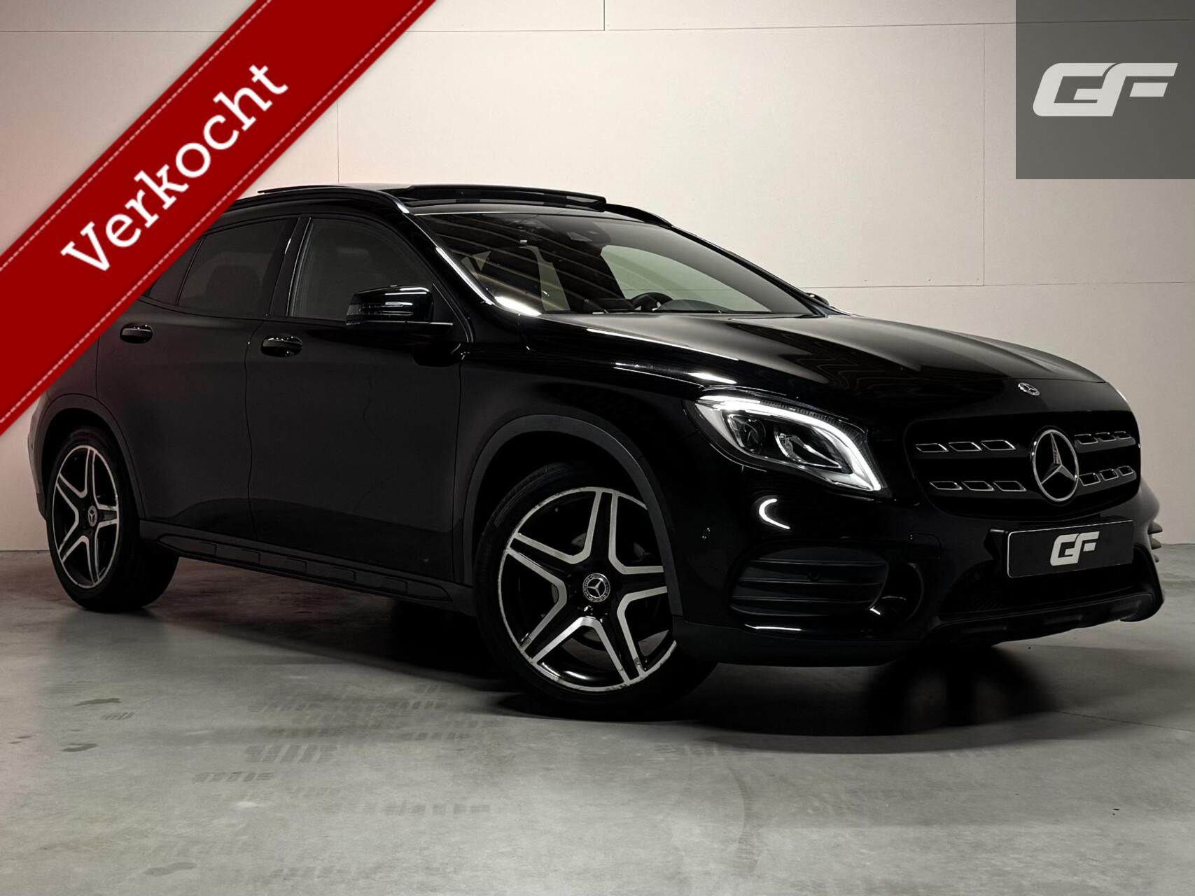 Mercedes-Benz Gla 180 AMG Pano Carplay Navi Cruise Camera 2019 - voorkant