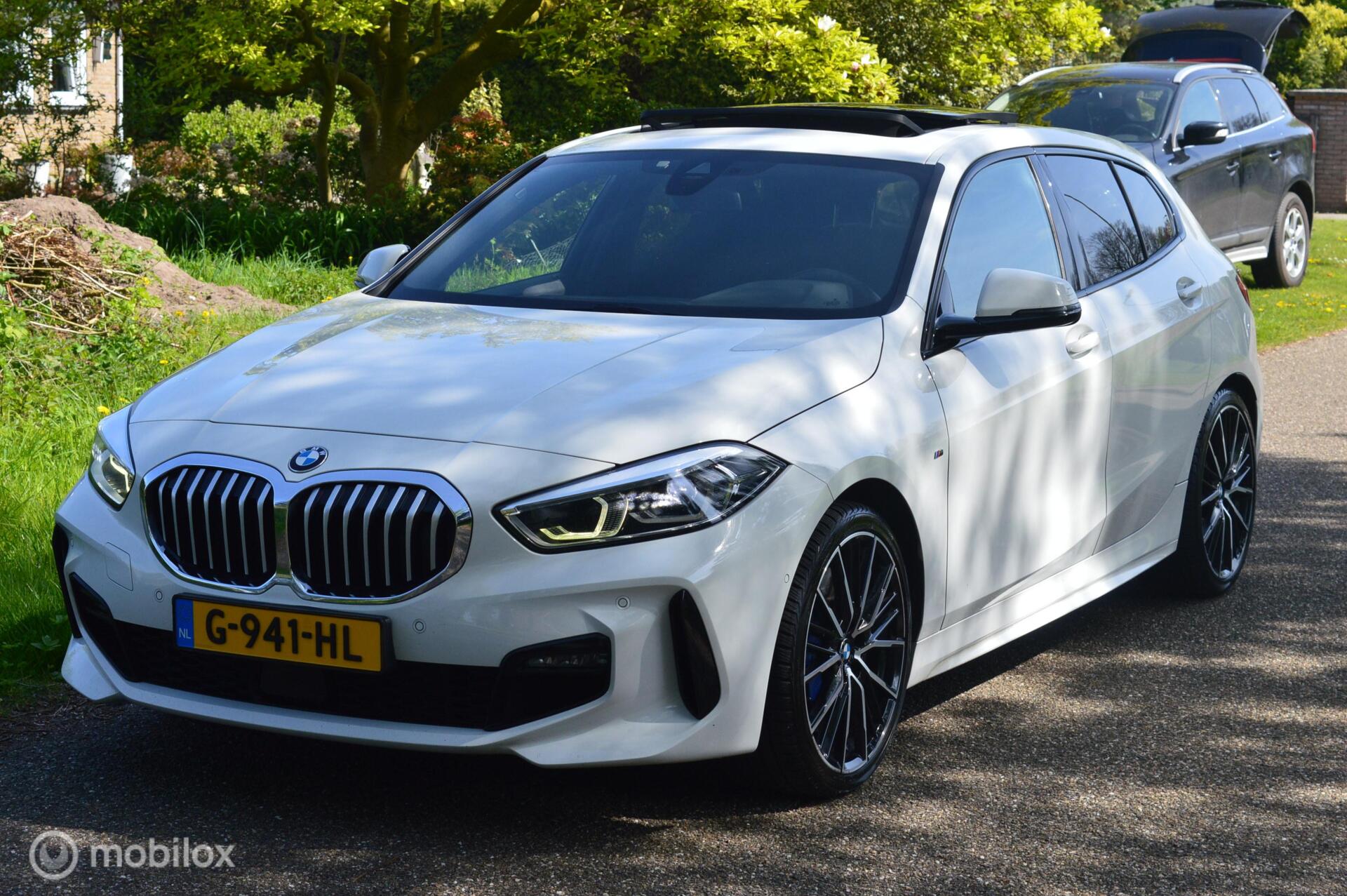 BMW 116d 116D M-Sport / Virtual / Panorama / ACC / LED / 2019 - voorkant