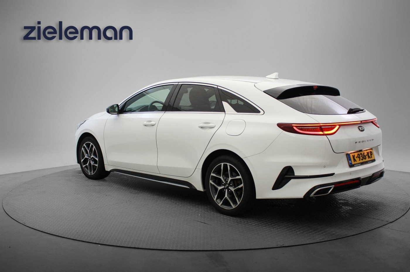 Foto van Kia Proceed