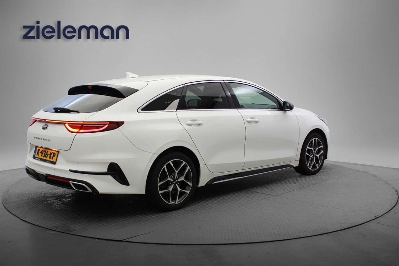 Foto van Kia Proceed