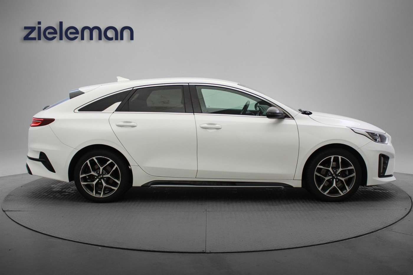 Foto van Kia Proceed