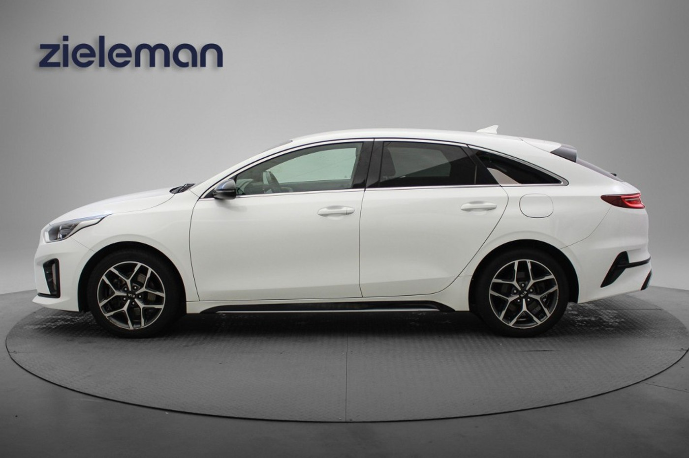 Foto van Kia Proceed