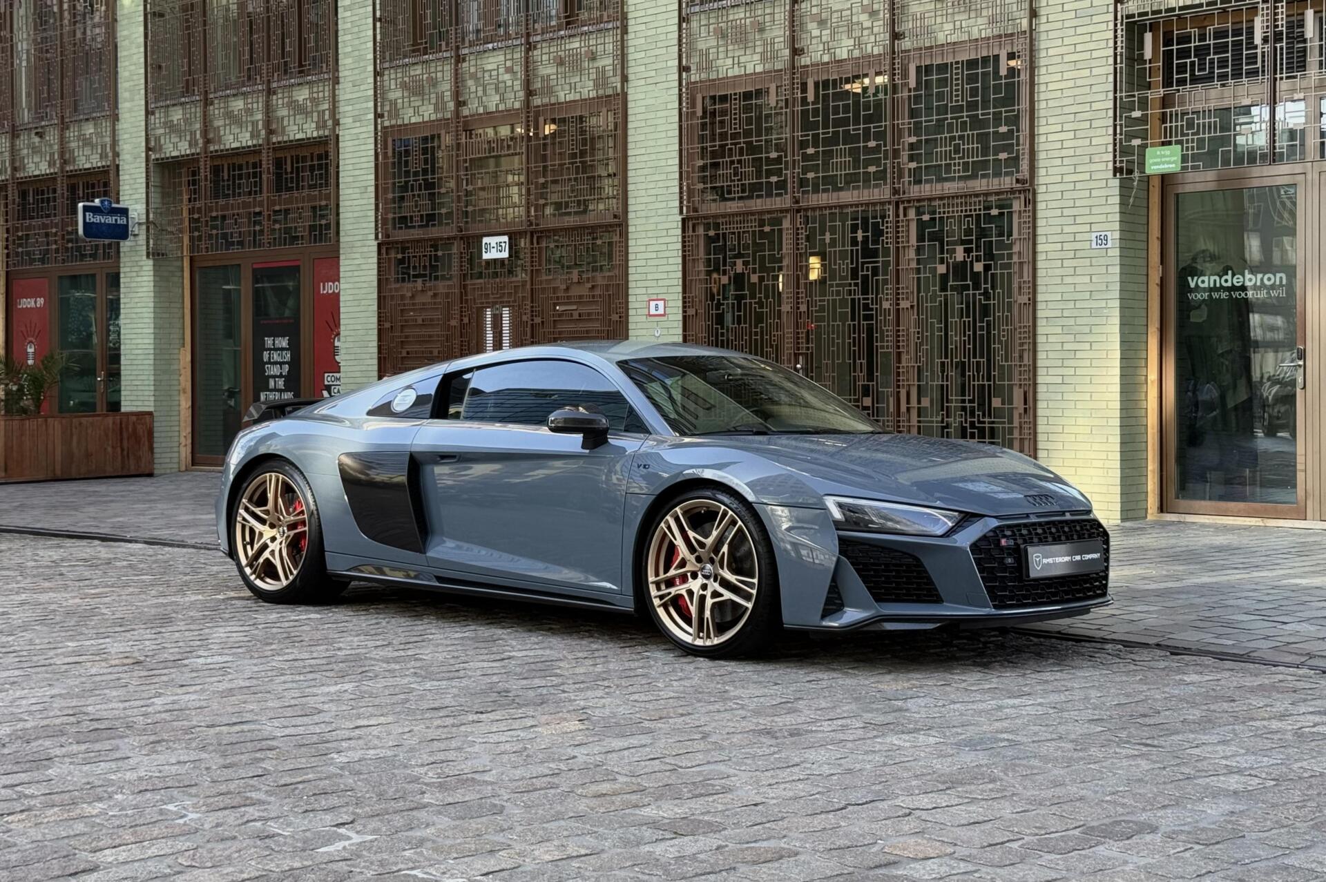 Foto van AUDI R8 COUPE