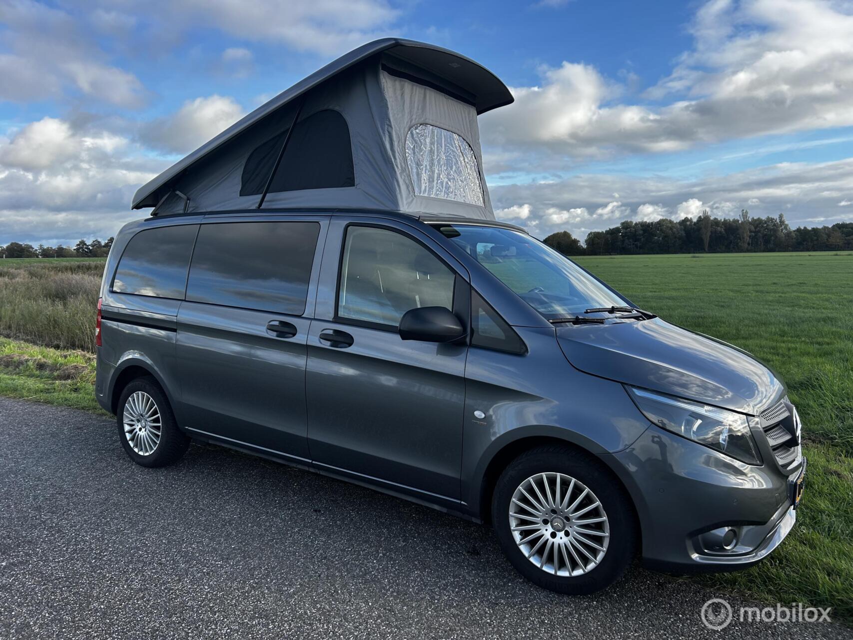 Foto van MERCEDES-BENZ VITO TOURER