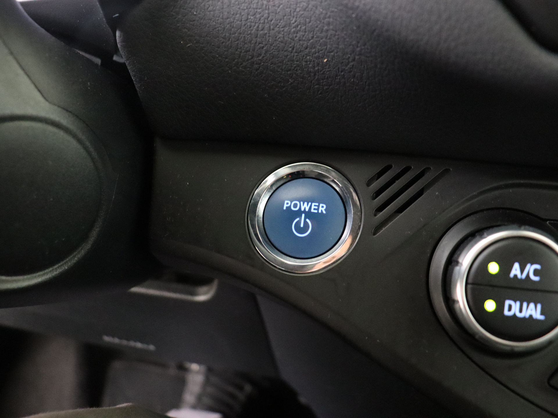 Foto van Toyota Toyota Yaris Hybrid