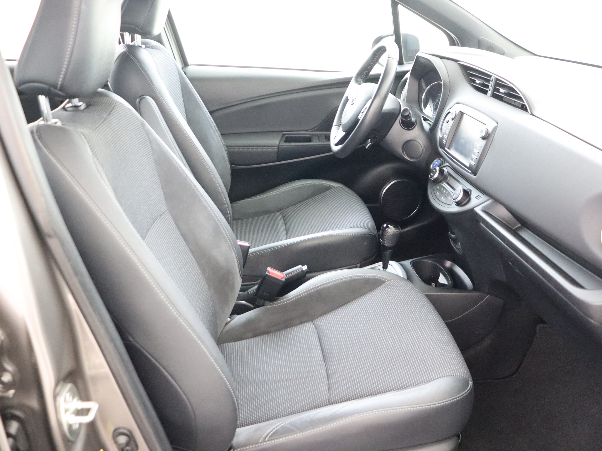 Foto van Toyota Toyota Yaris Hybrid
