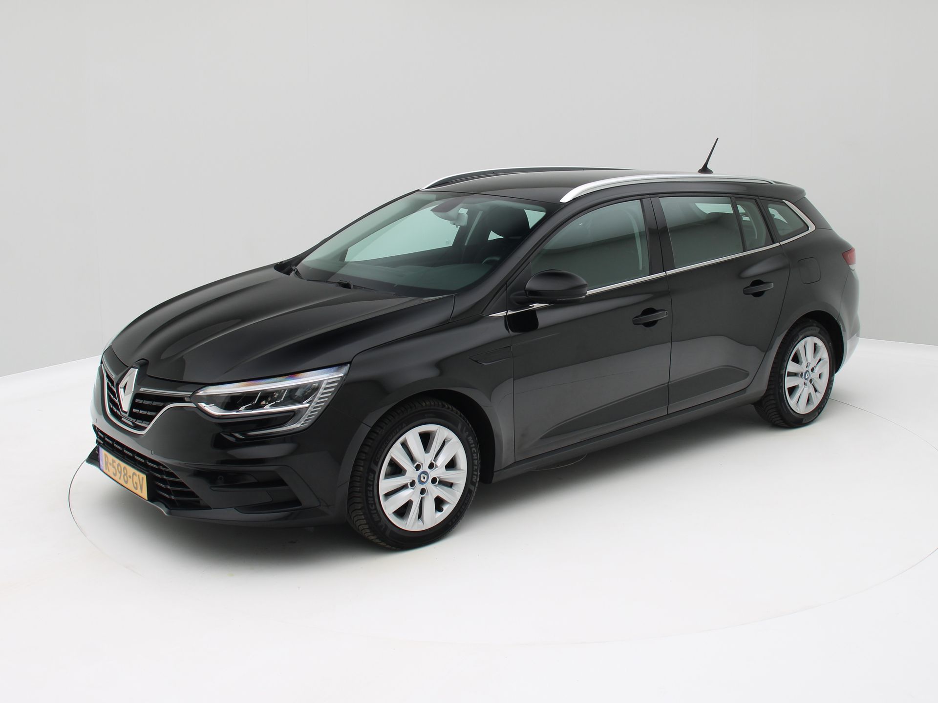 Renault Mégane 1.6 E-Tech Plug-In Hybrid 160 Zen 2022 - voorkant