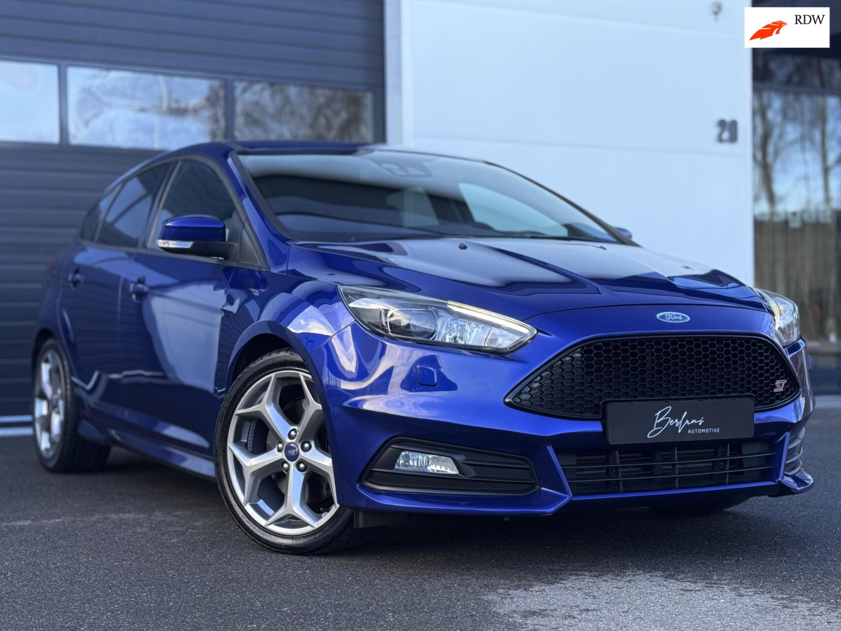 Ford Focus 2.0 ST 251PK | Recaro | Cruise Control |Stuurverw 2016 - voorkant