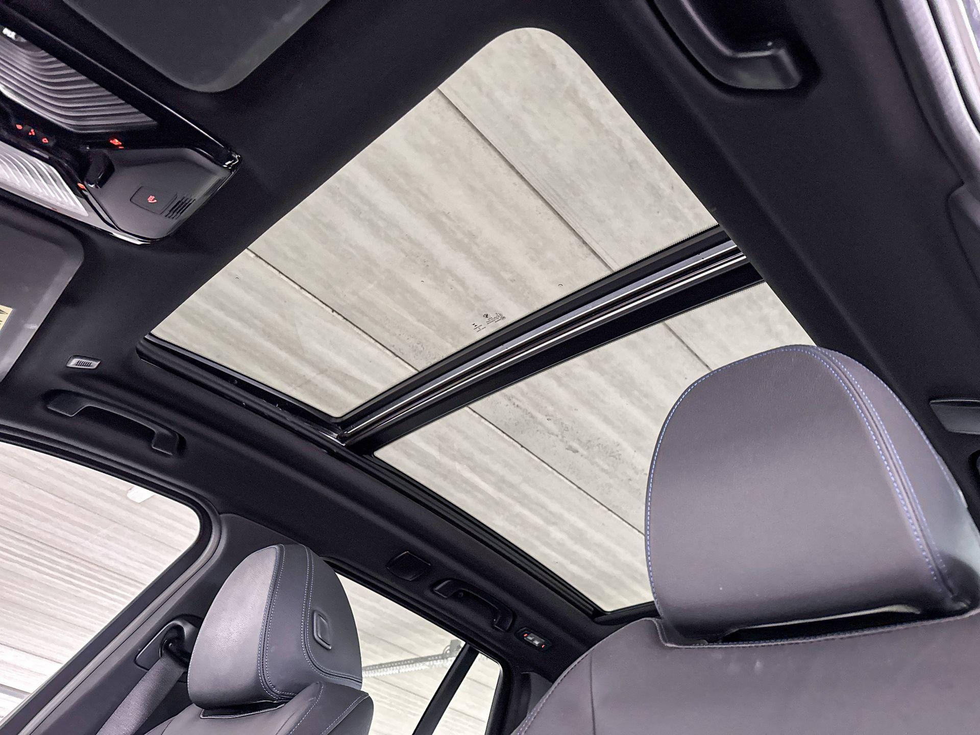 Foto van BMW Ix3