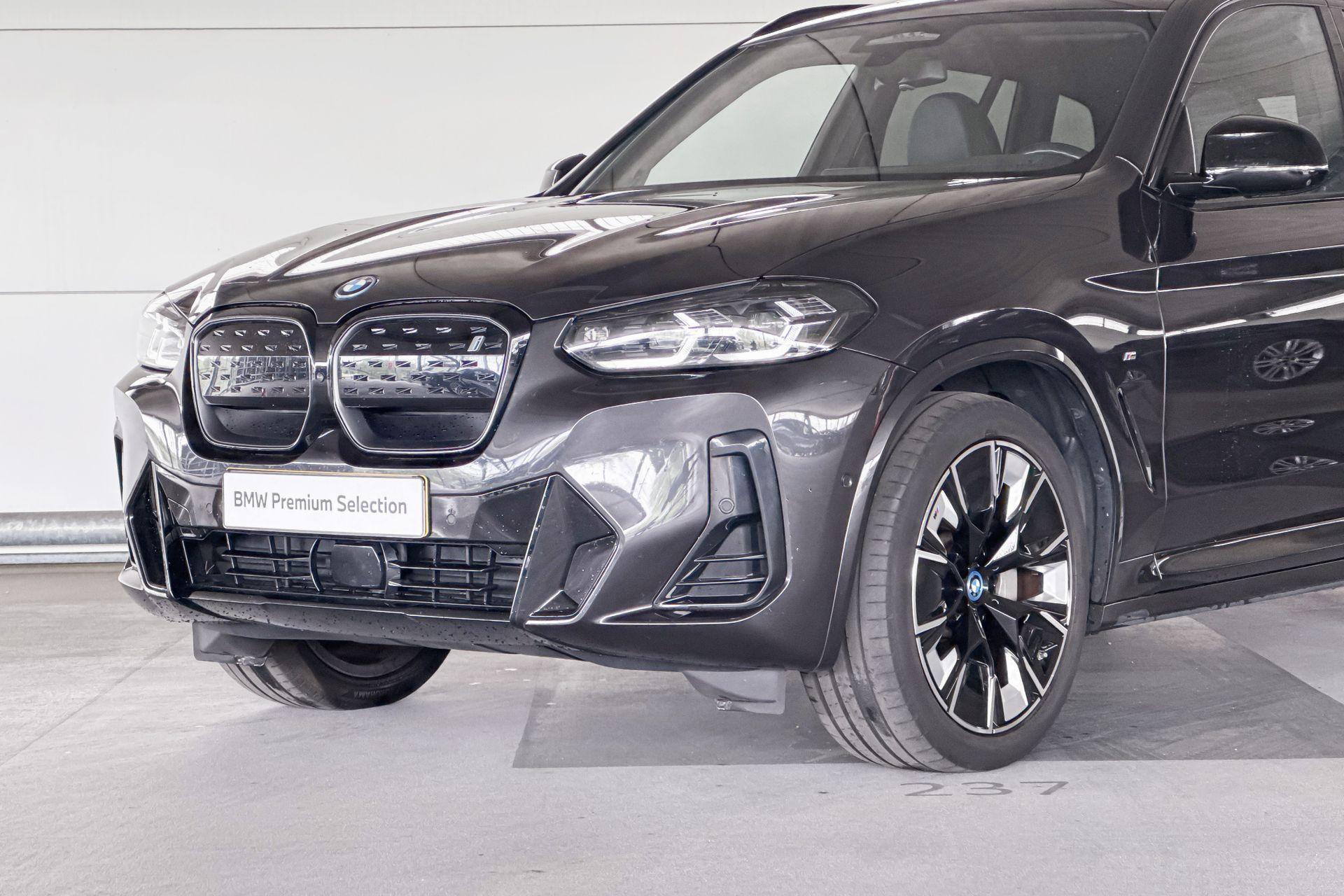 Foto van BMW Ix3