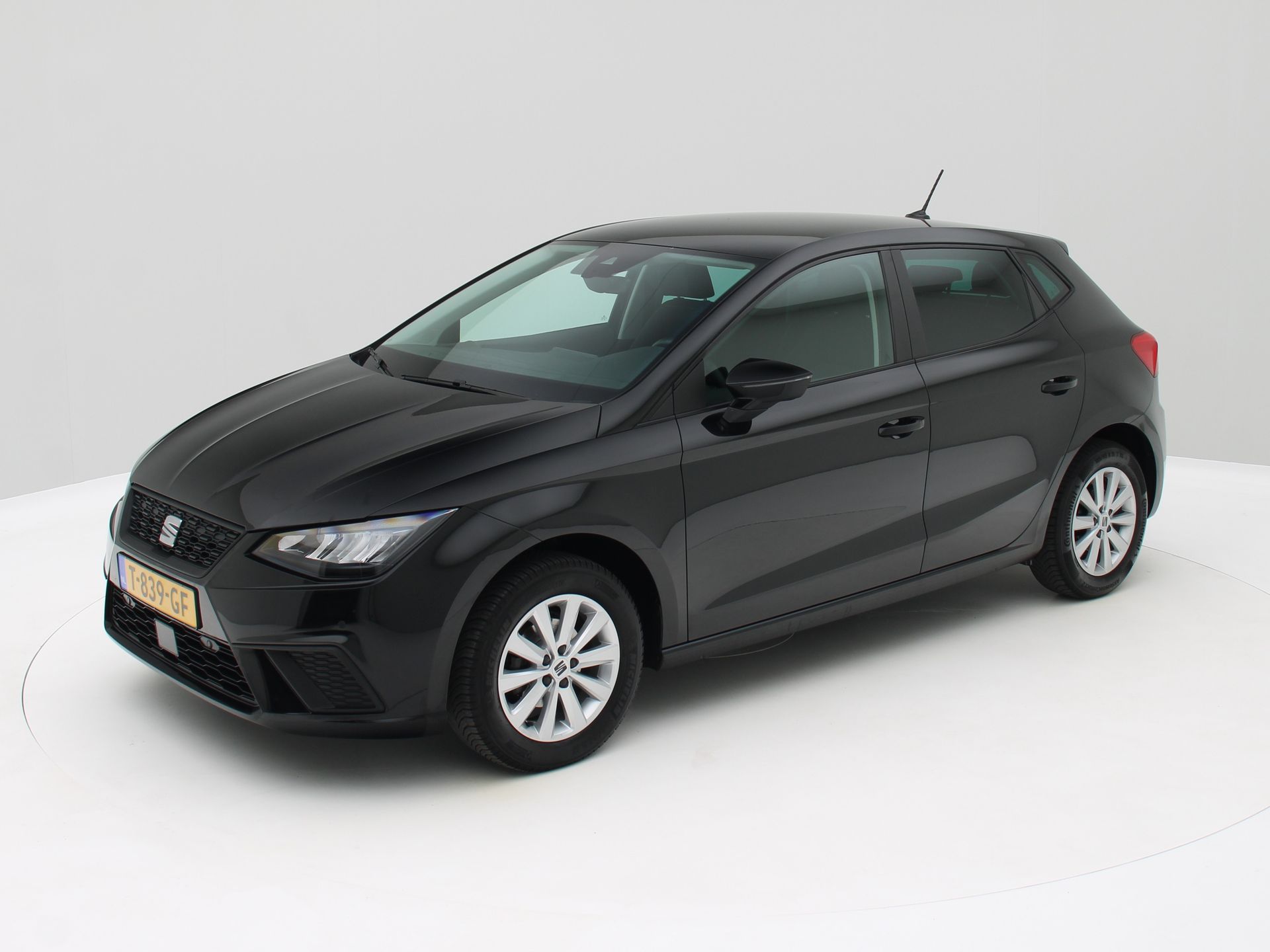 Seat Ibiza 1.0 EcoTSI Style Business Connect 2023 - voorkant