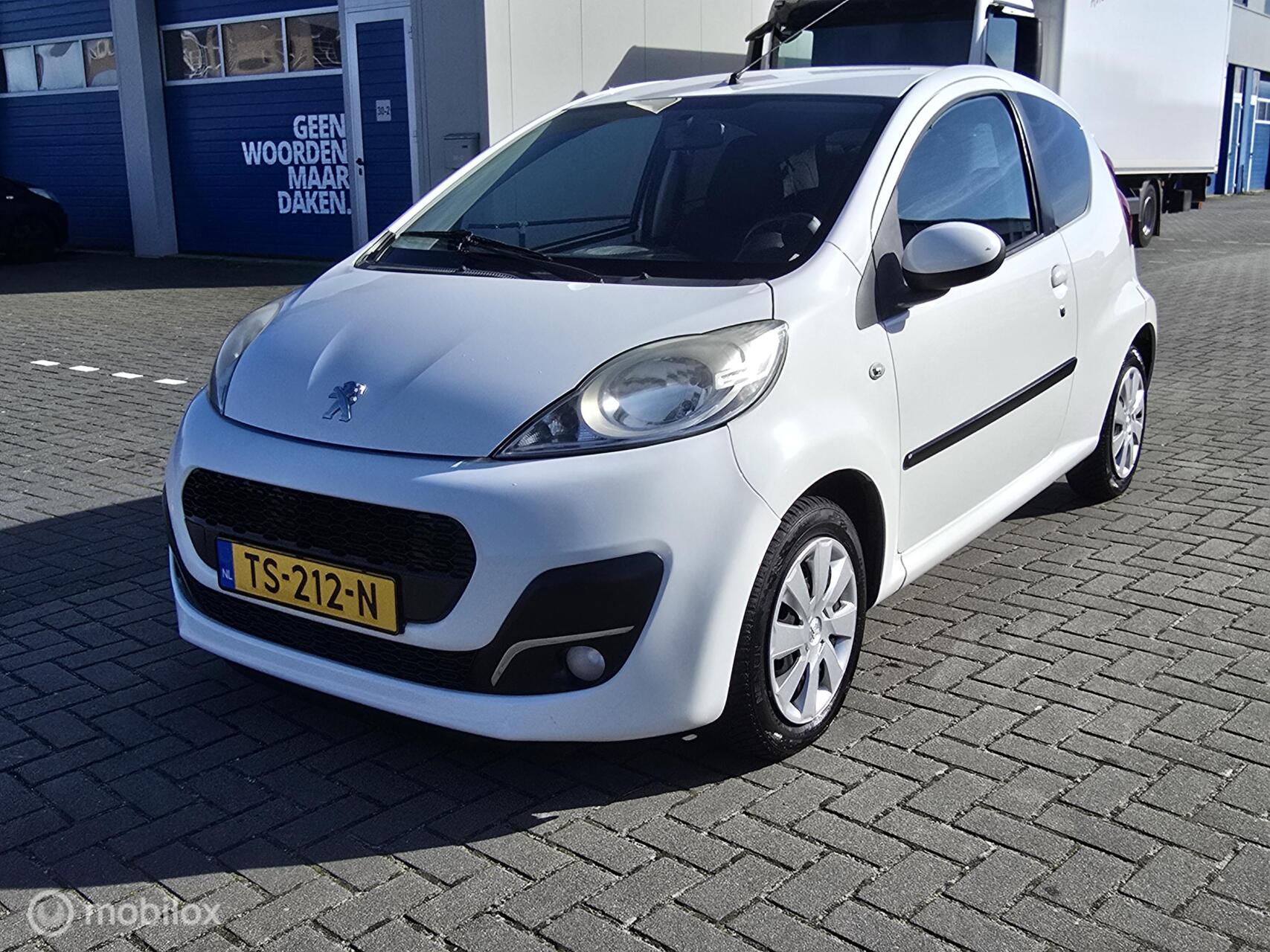 Foto van PEUGEOT PEUGEOT 107