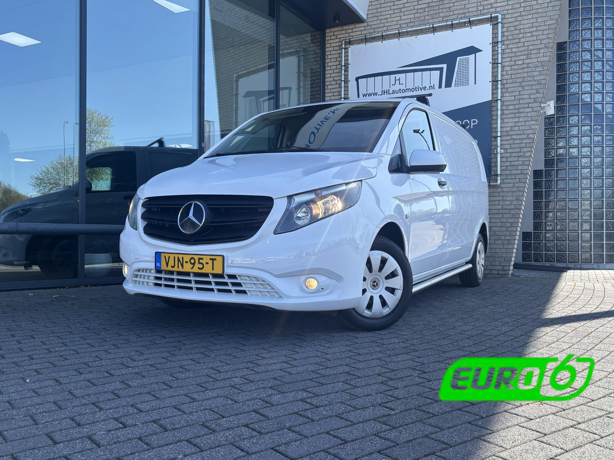 Foto van MERCEDES-BENZ VITO