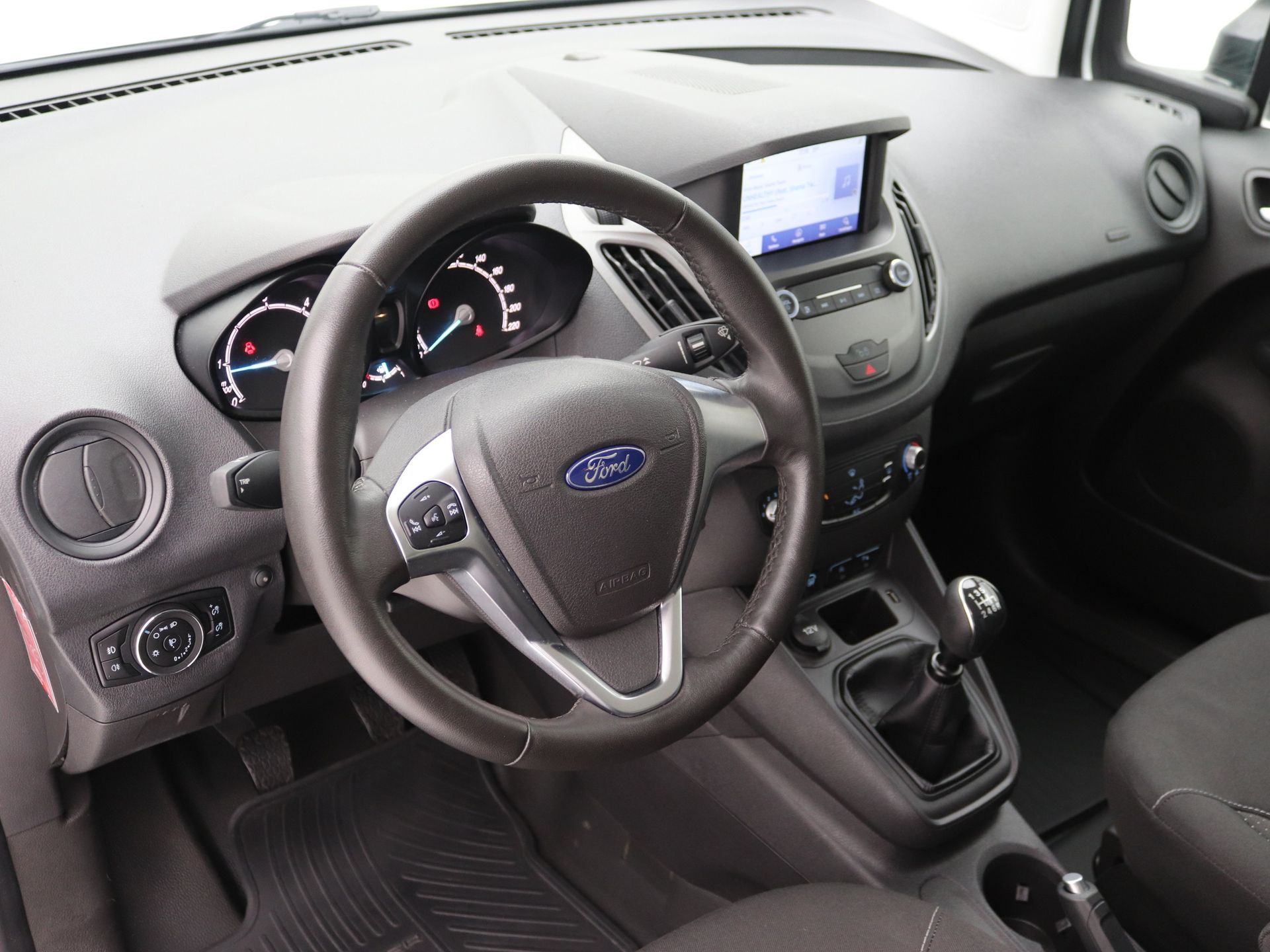Foto van Ford Transit Courier