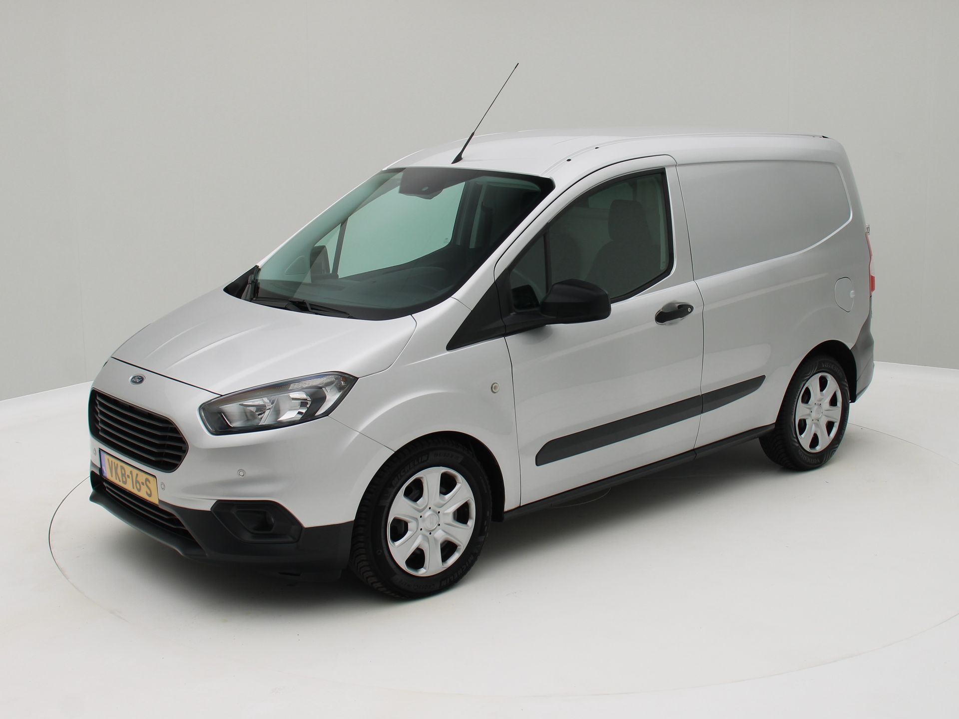 Ford Transit Courier 1.5 TDCI Trend Duratorq S&S 2021 - voorkant