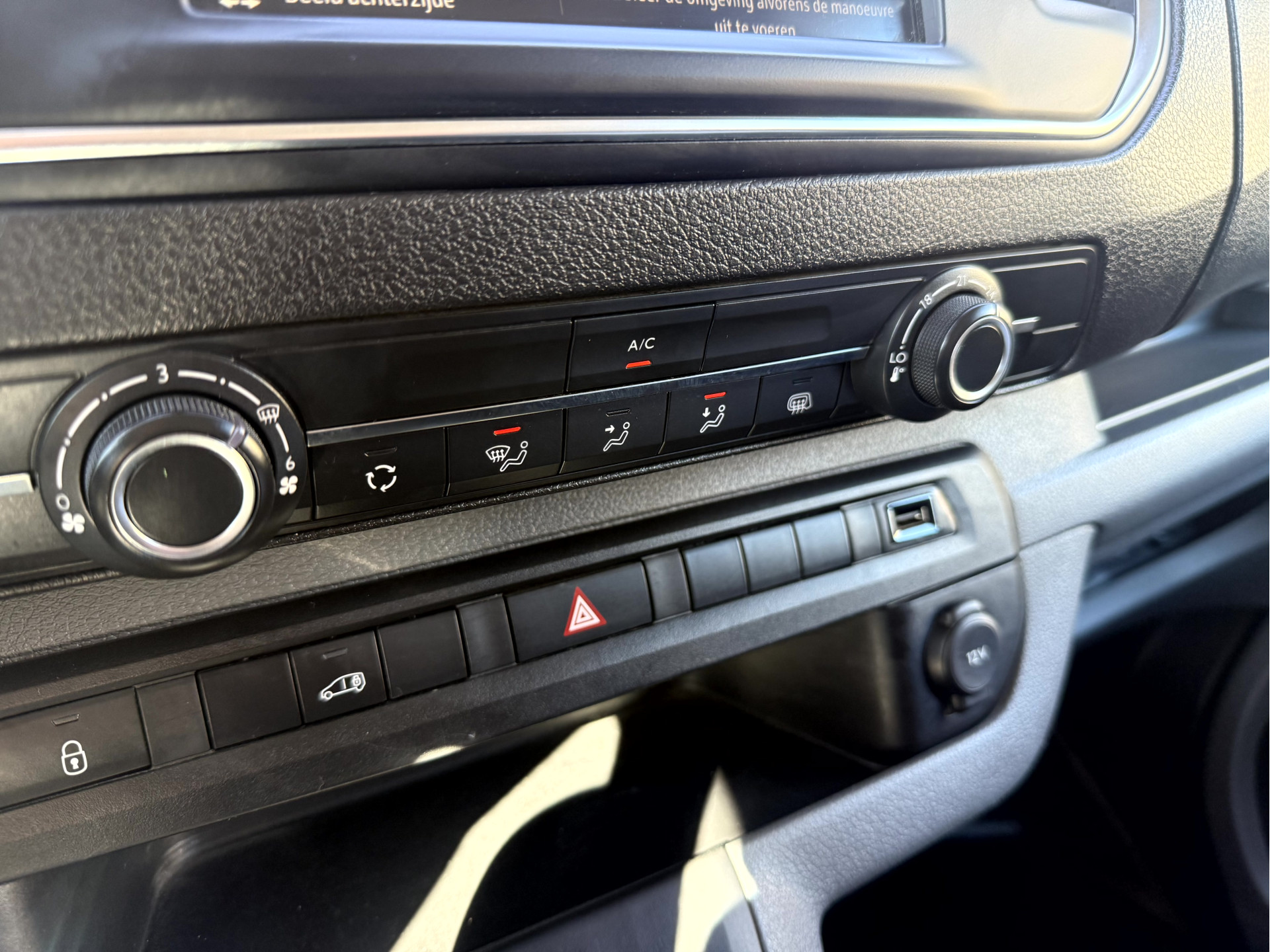 Foto van Opel Vivaro
