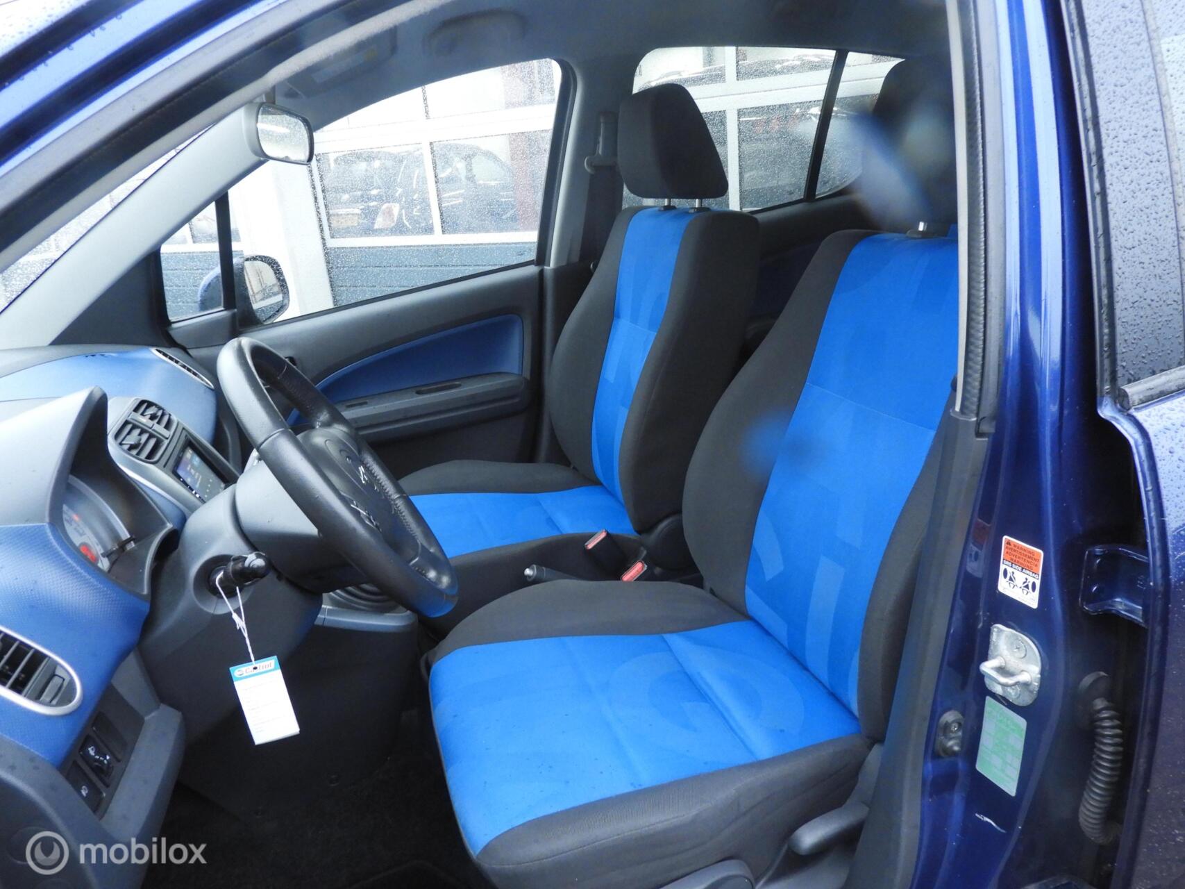 Foto van Opel Agila