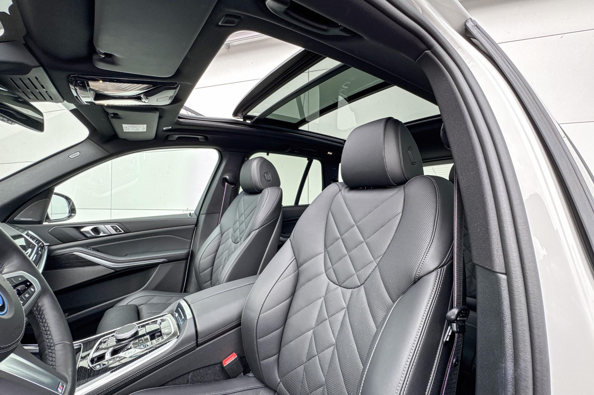 Foto van BMW X5 Xdrive50e