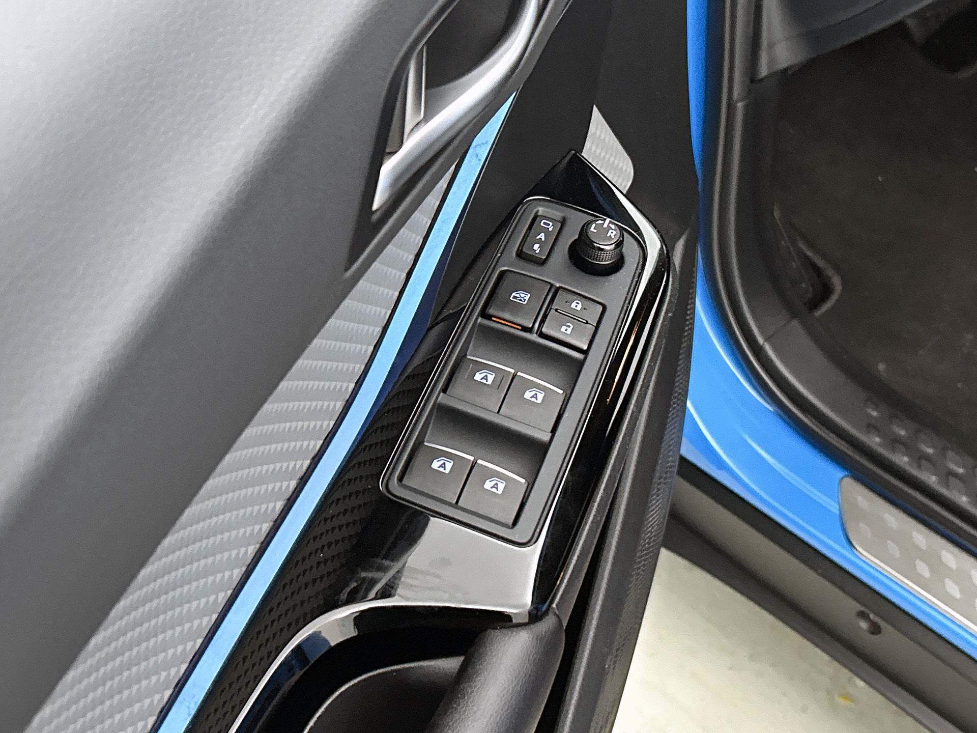 Foto van Toyota Toyota C-hr