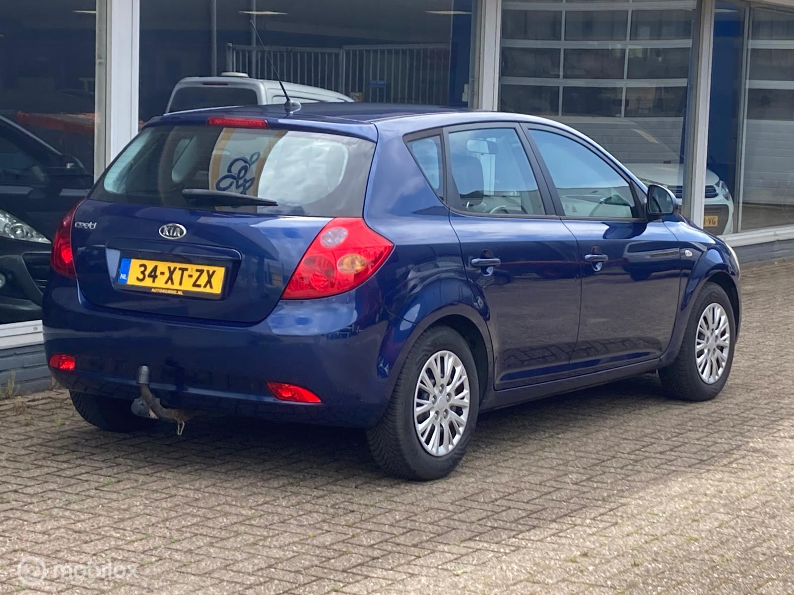 Foto van Kia Cee D