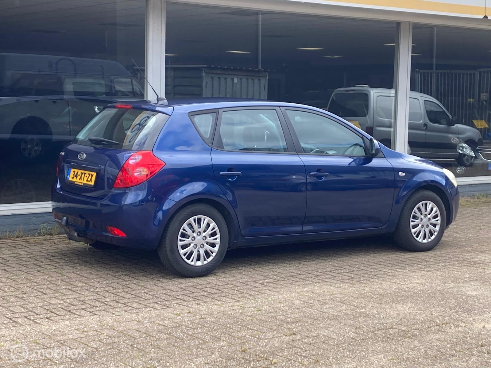 Foto van Kia Cee D