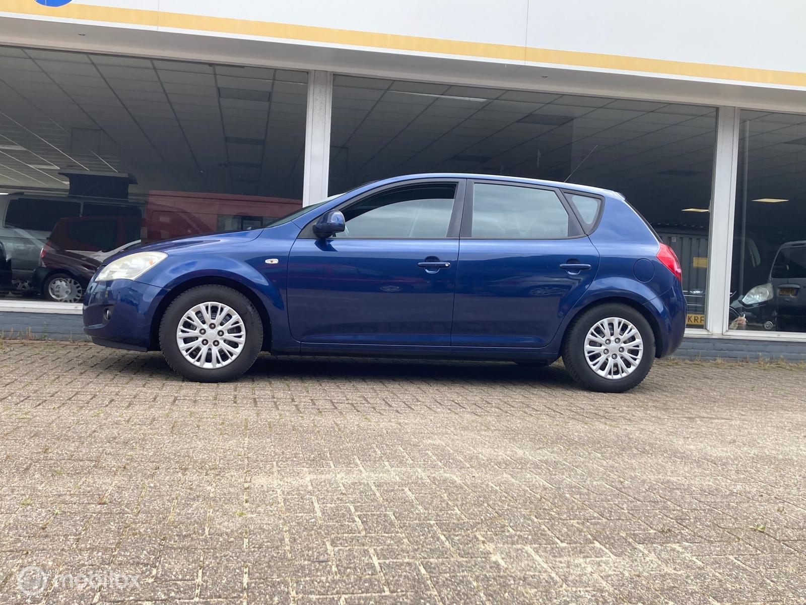 Foto van Kia Cee D